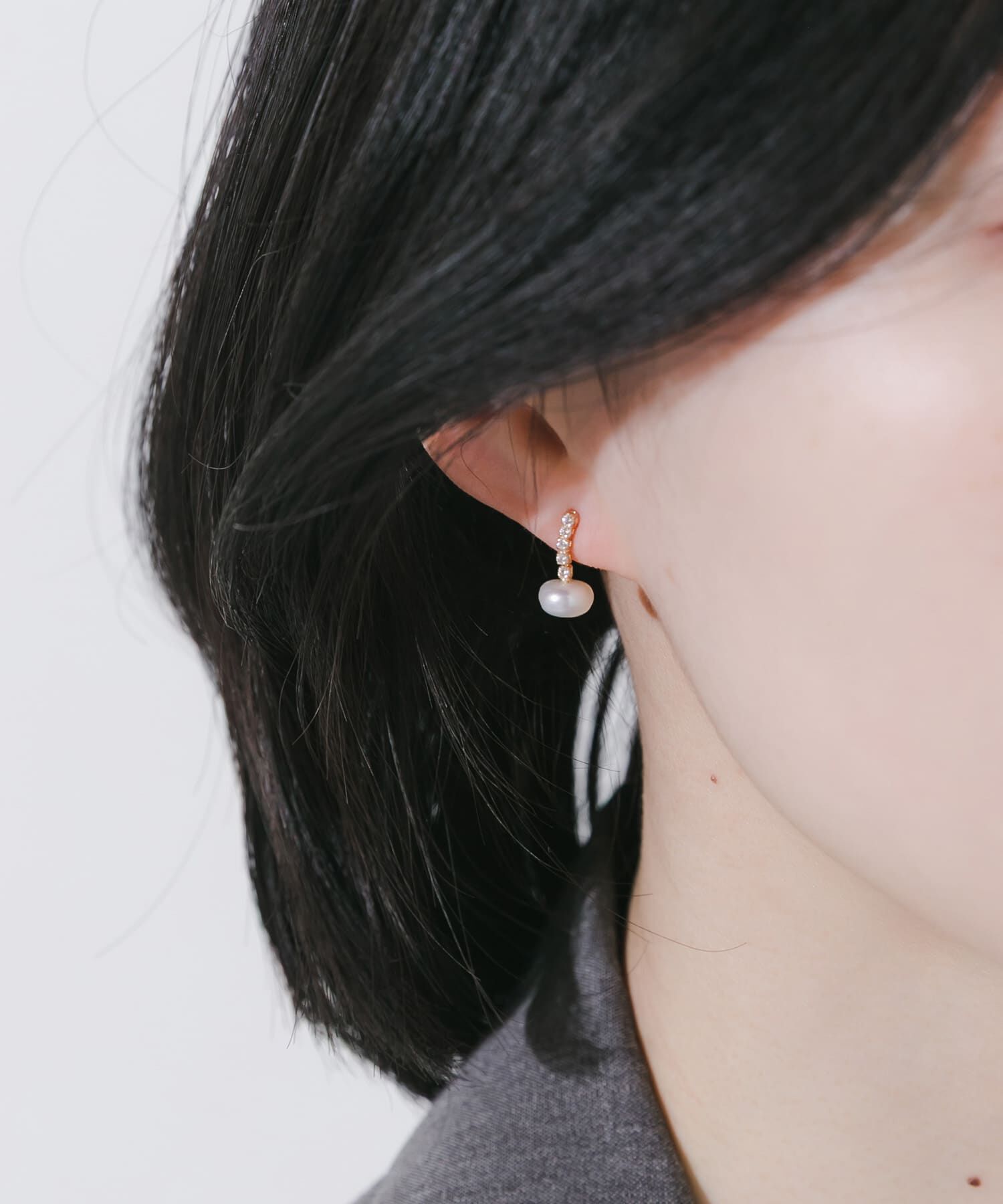 SMELLY「ビジューチェーンパールピアス」|ピアス|