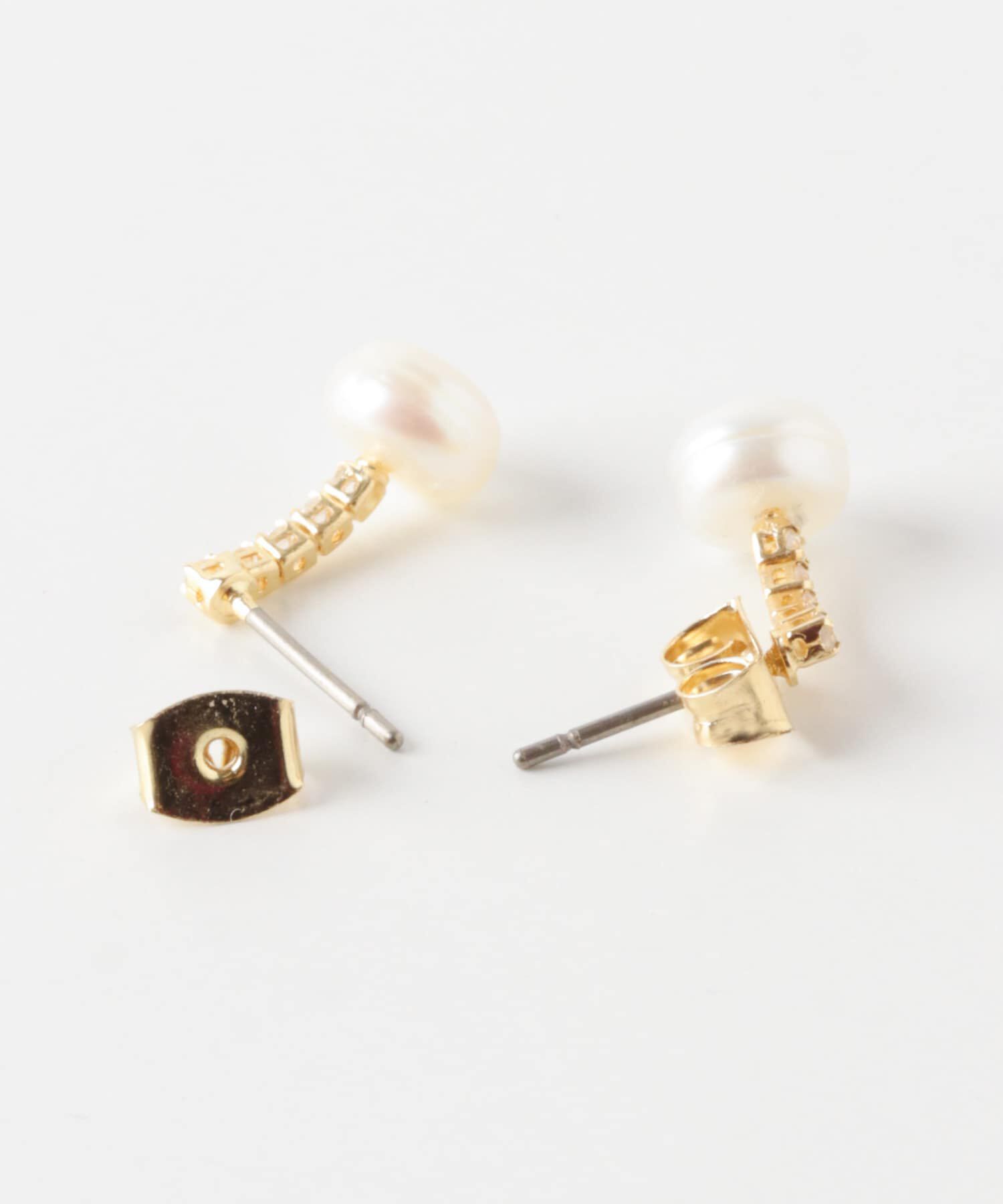 SMELLY「ビジューチェーンパールピアス」|ピアス|