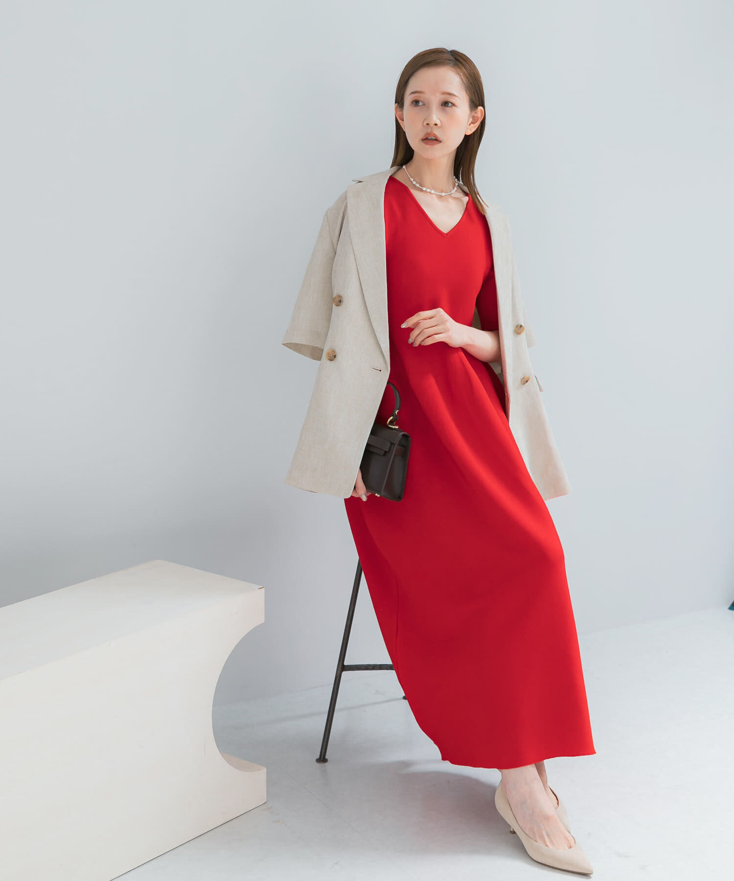 URBAN RESEARCH ROSSO「『一部WEB限定カラー』フォルムニットVネックワンピース」|ワンピース|