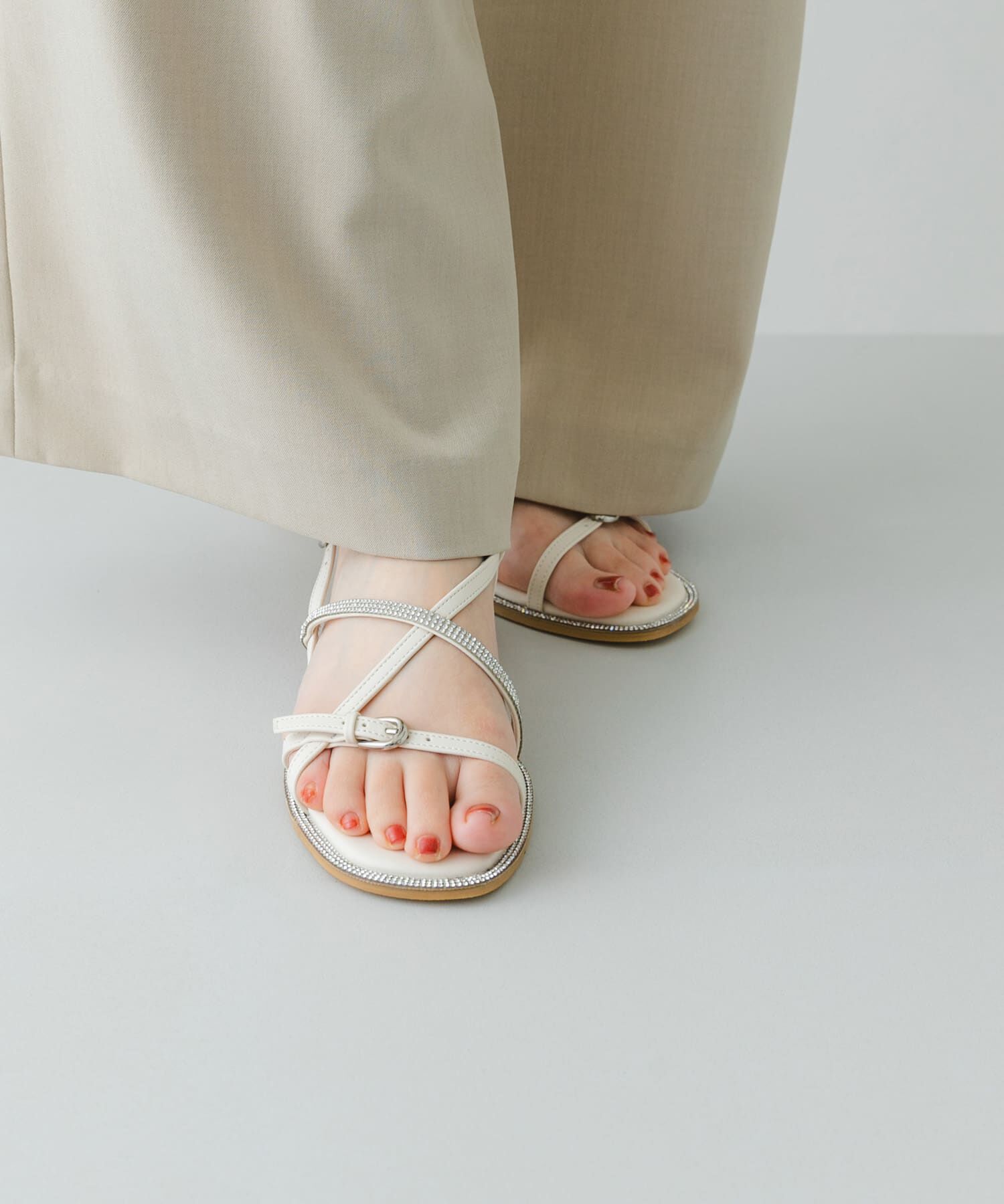 RODE SKO「ラインストーンストラップサンダル」|サンダル|