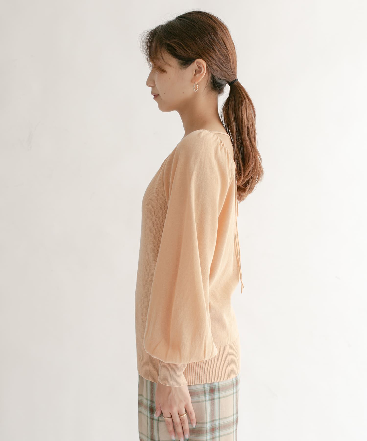  「BACKオープンボリュームスリーブニット」|ニット・セーター|