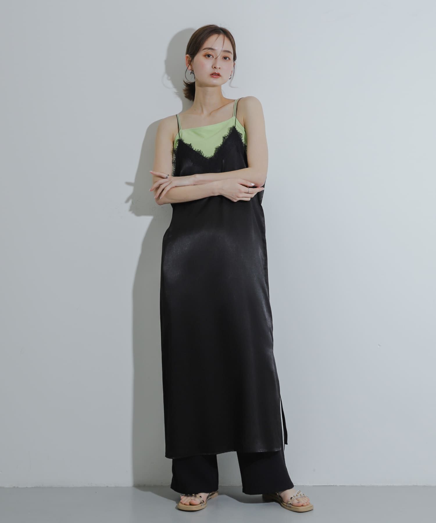 SENSE OF PLACE by URBAN RESEARCH「レースサテンキャミワンピース」|ワンピース|