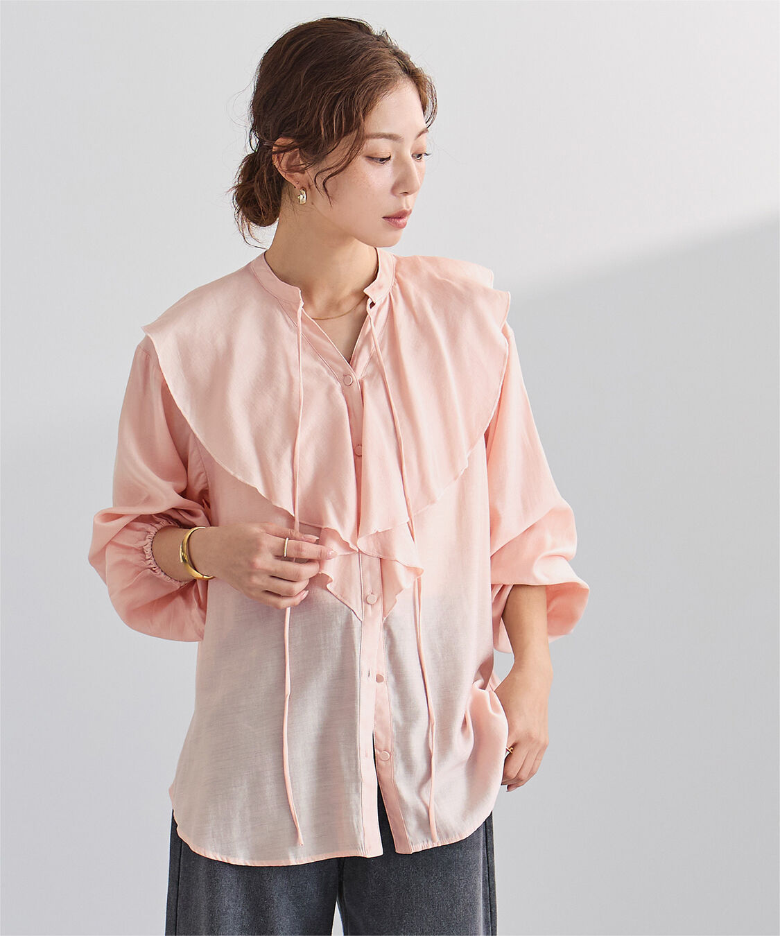 ur's「ラッフルデザインブラウス」|シャツ・ブラウス|ライトオレンジ