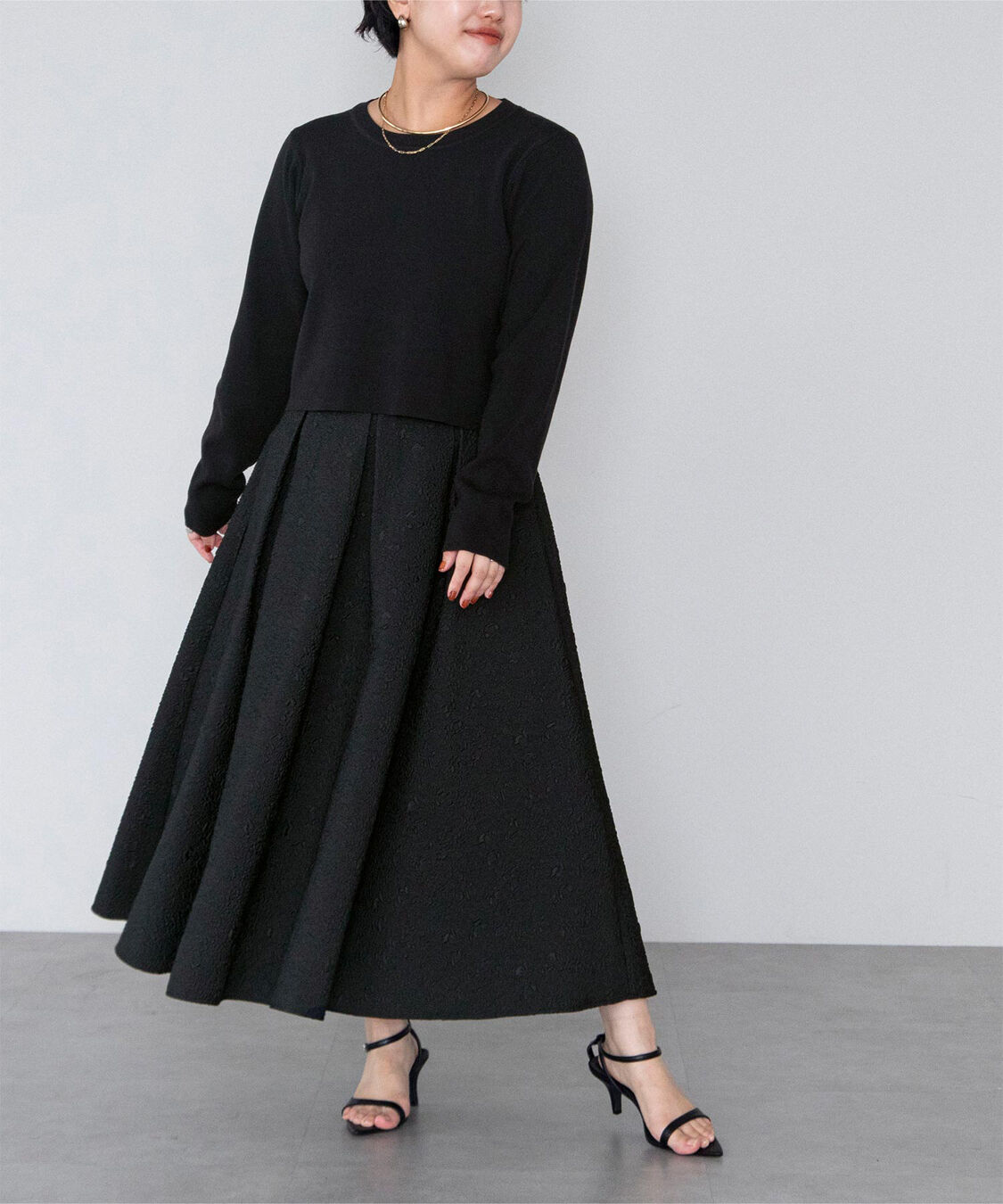 ur's「ラウンドネッククロップドニット」|ニット・セーター|