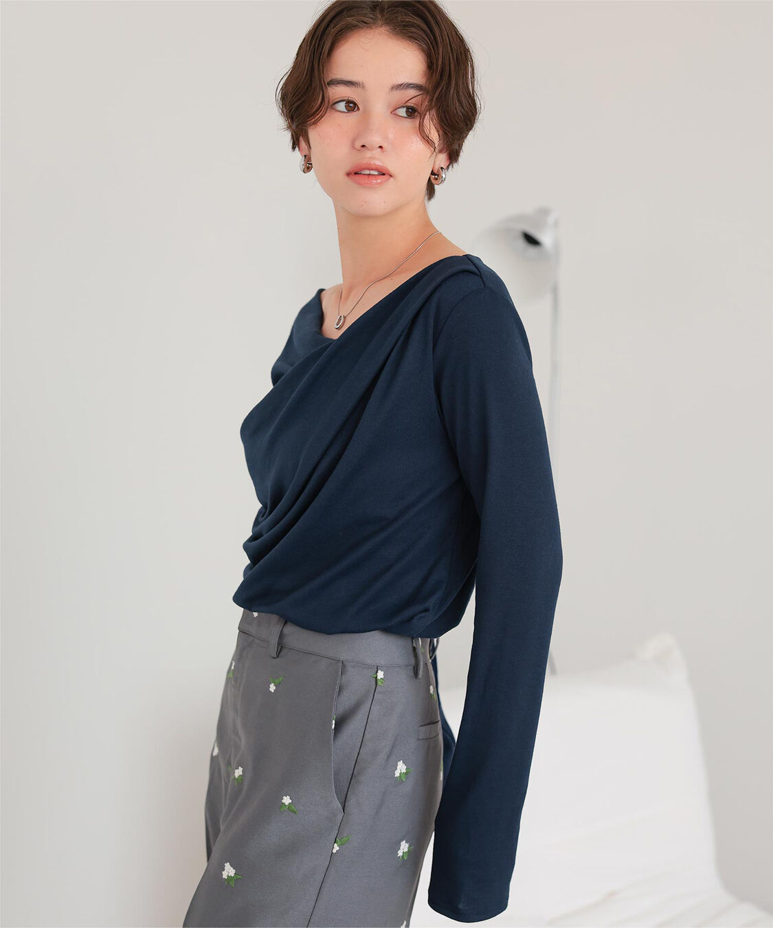 titivate「オフショルダーロングスリーブTシャツ」|Tシャツ・カットソー|