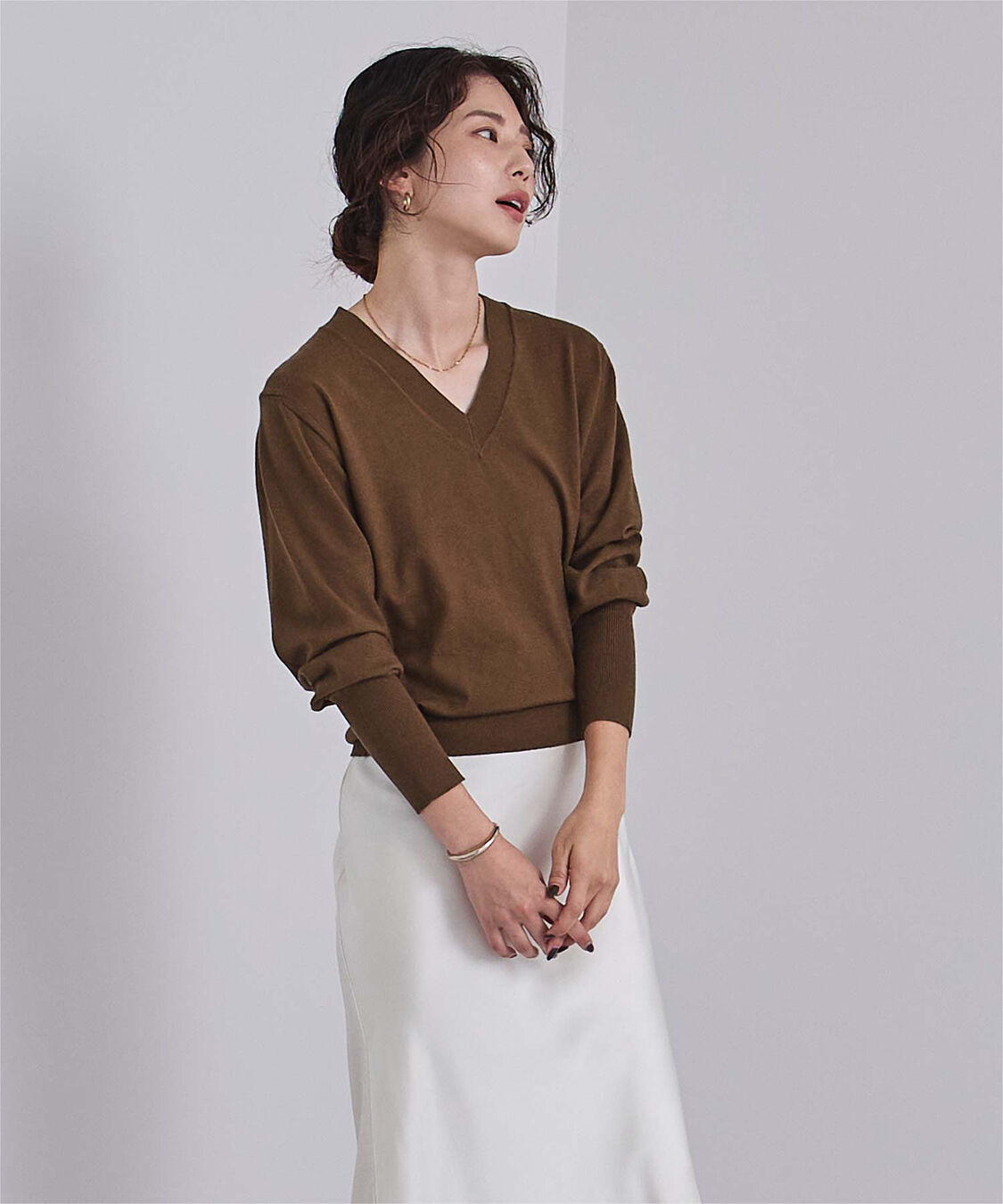 ur's「もちもちVネックニット」|ニット・セーター|