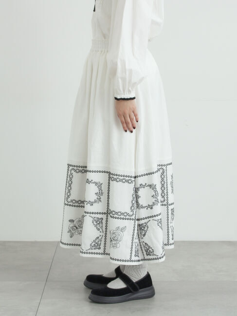 Samansa Mos2「裾モチーフ刺繍ギャザースカート」|スカート|