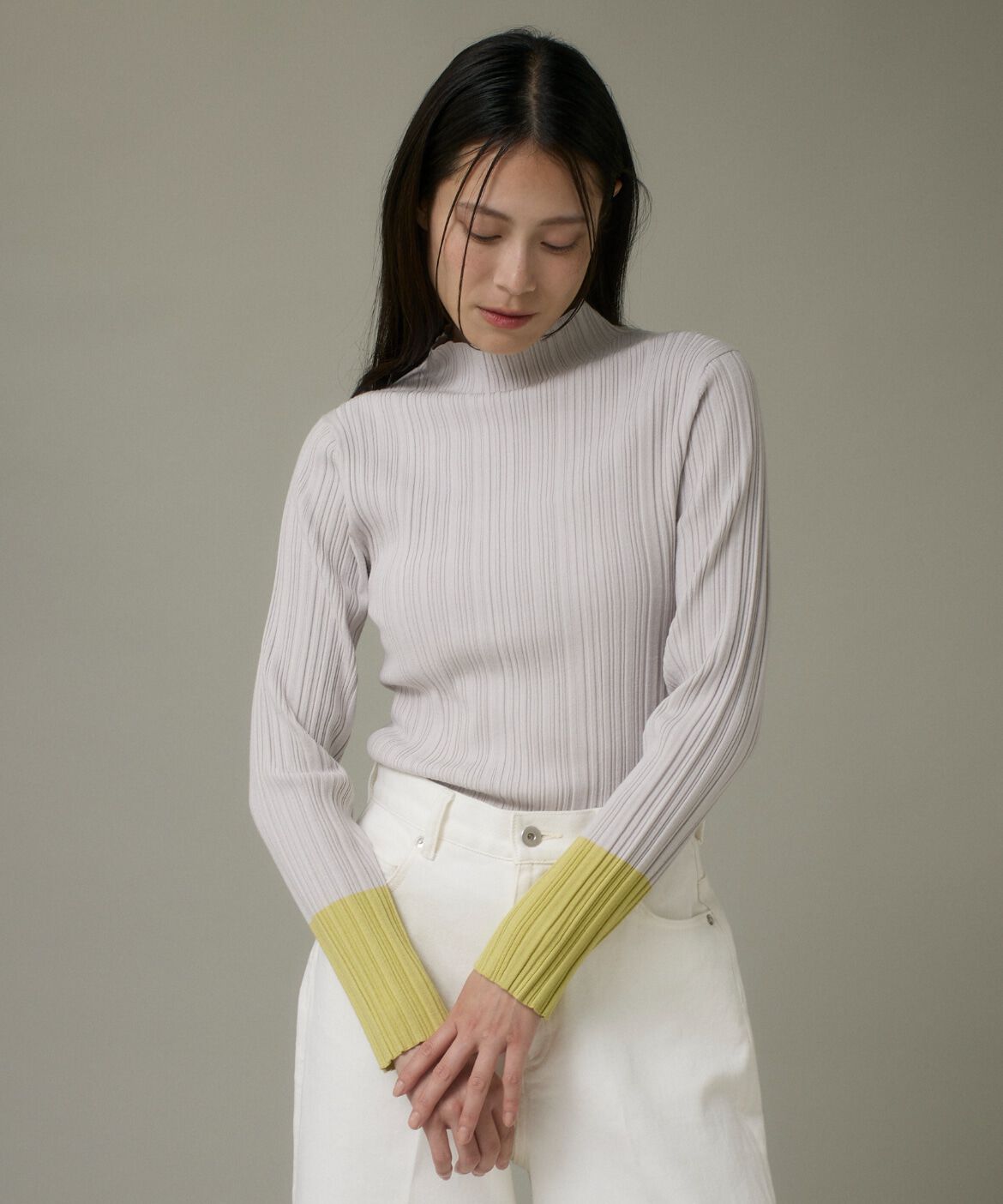 DAY by DAY it&rsquo;s international「変則リブハイネックプルオーバー《SMART CLEAN》」|ニット・セーター|グレー1