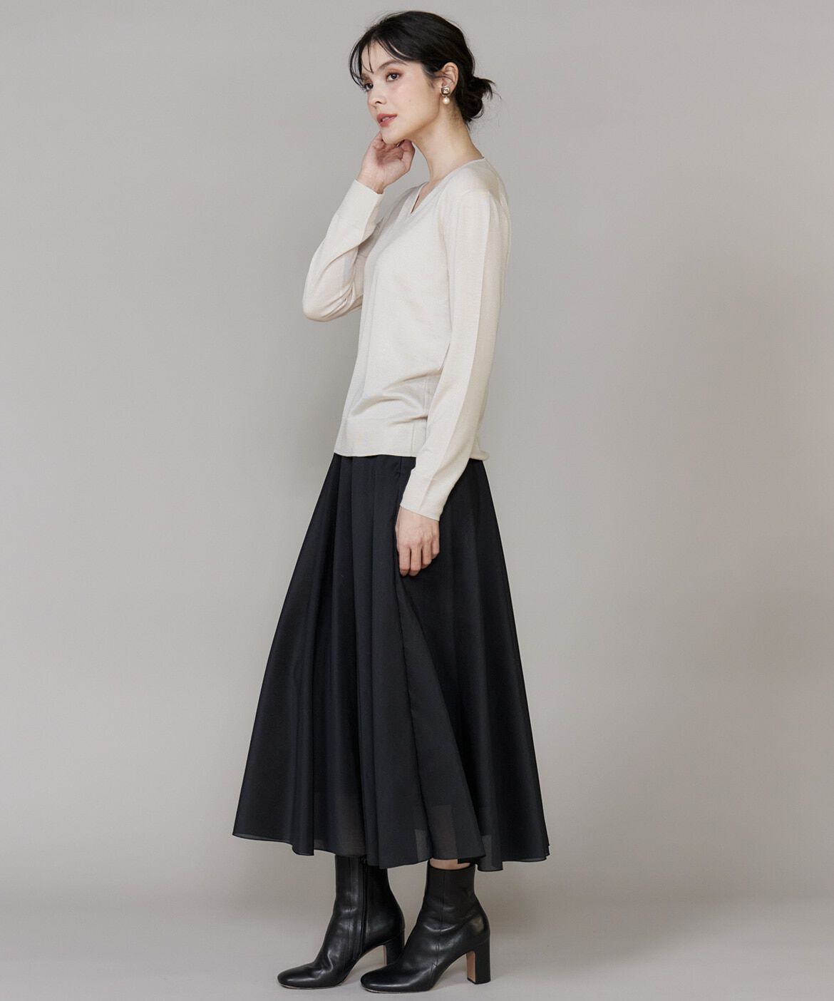 INED「《CONTESSA》シルクカシミヤVネックニット」|ニット・セーター|