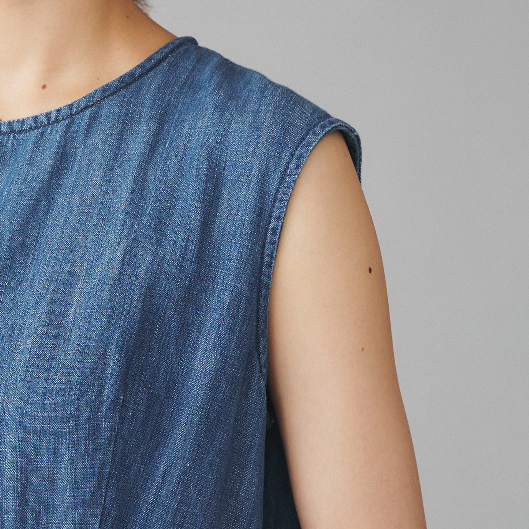 UNTITLED「【Healthy DENIM】Breezy Blueberryノースリーブ ティアード ワンピース」|ワンピース|