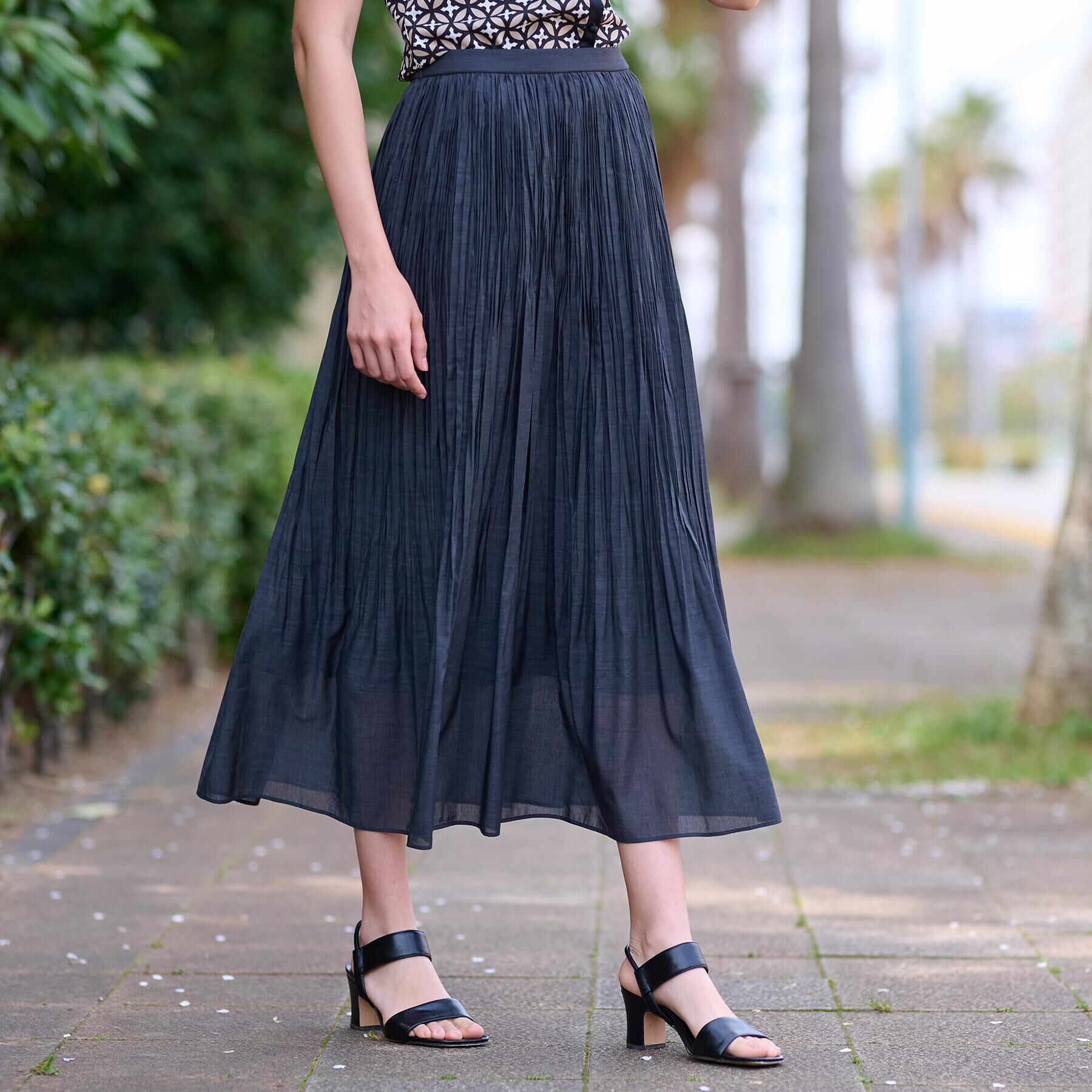 DRESSTERIOR「【ウエストゴム/ミディ丈】シアープリーツスカート」|スカート|