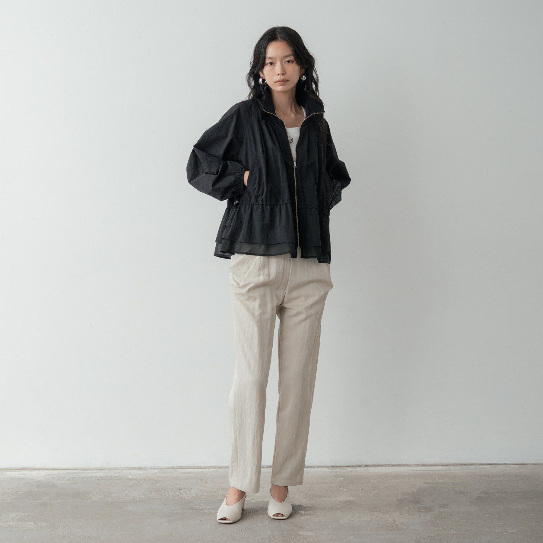 GALLEST「シャーリングペプラムブルゾン」|ブルゾン・スタジャン|