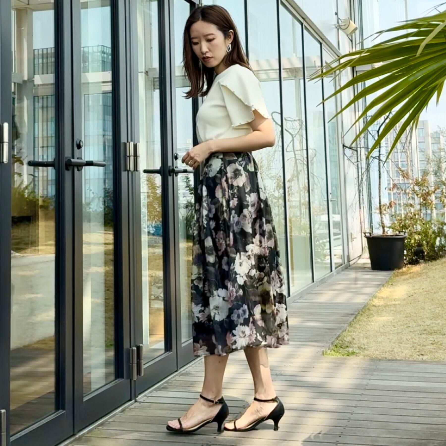 Couture broach「【一枚でキマる・華やか】パール調付チューリップ袖ニット」|ニット・セーター|