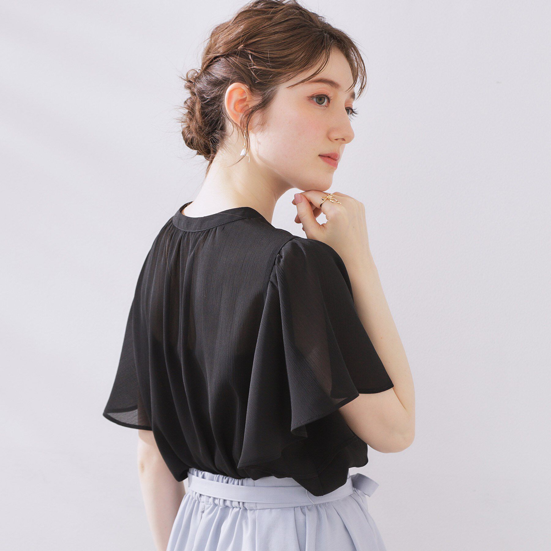 Couture broach「【キレイめ・通勤】前後2WAY楊柳フレアー袖ブラウス」|シャツ・ブラウス|