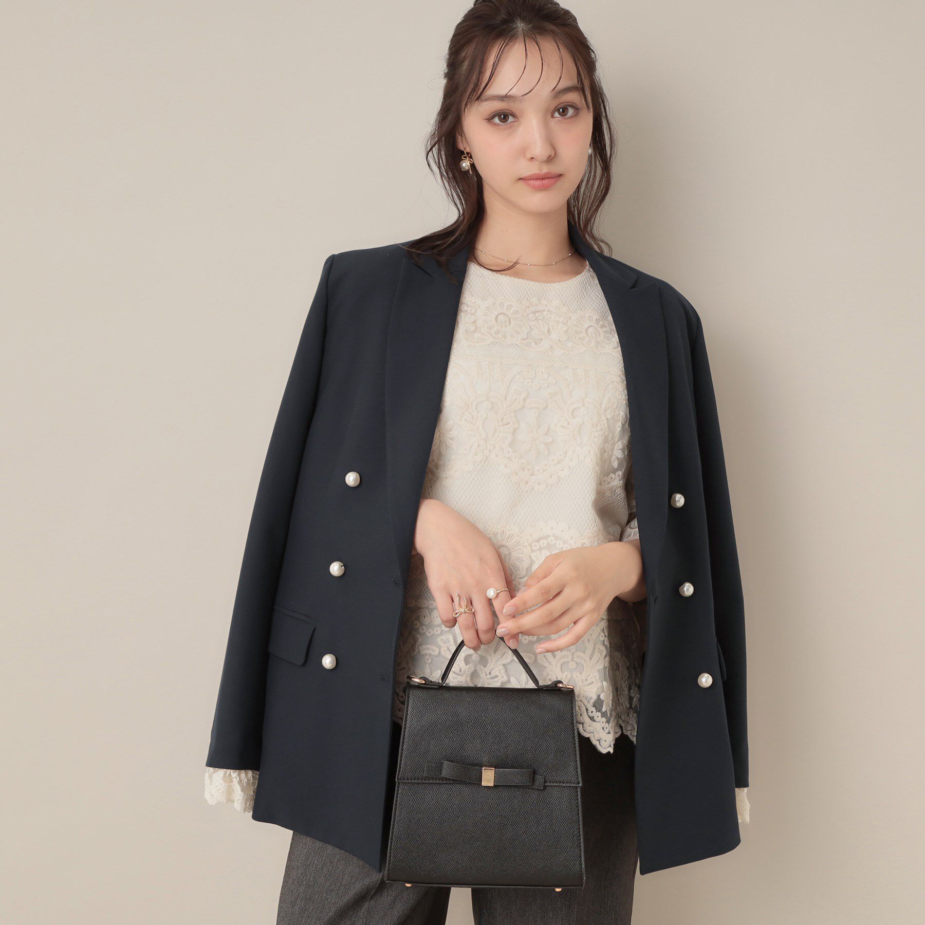 Couture broach「【高見え・きれいめ・通勤】レースカフス パール調釦テーラードジャケット」|テーラードジャケット|