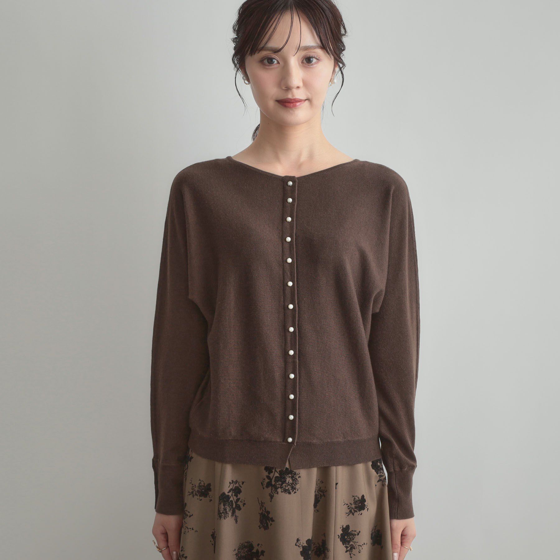 Couture broach「【大人上品・通勤・前後2WAY】バックパール調ドルマンニット」|ニット・セーター|