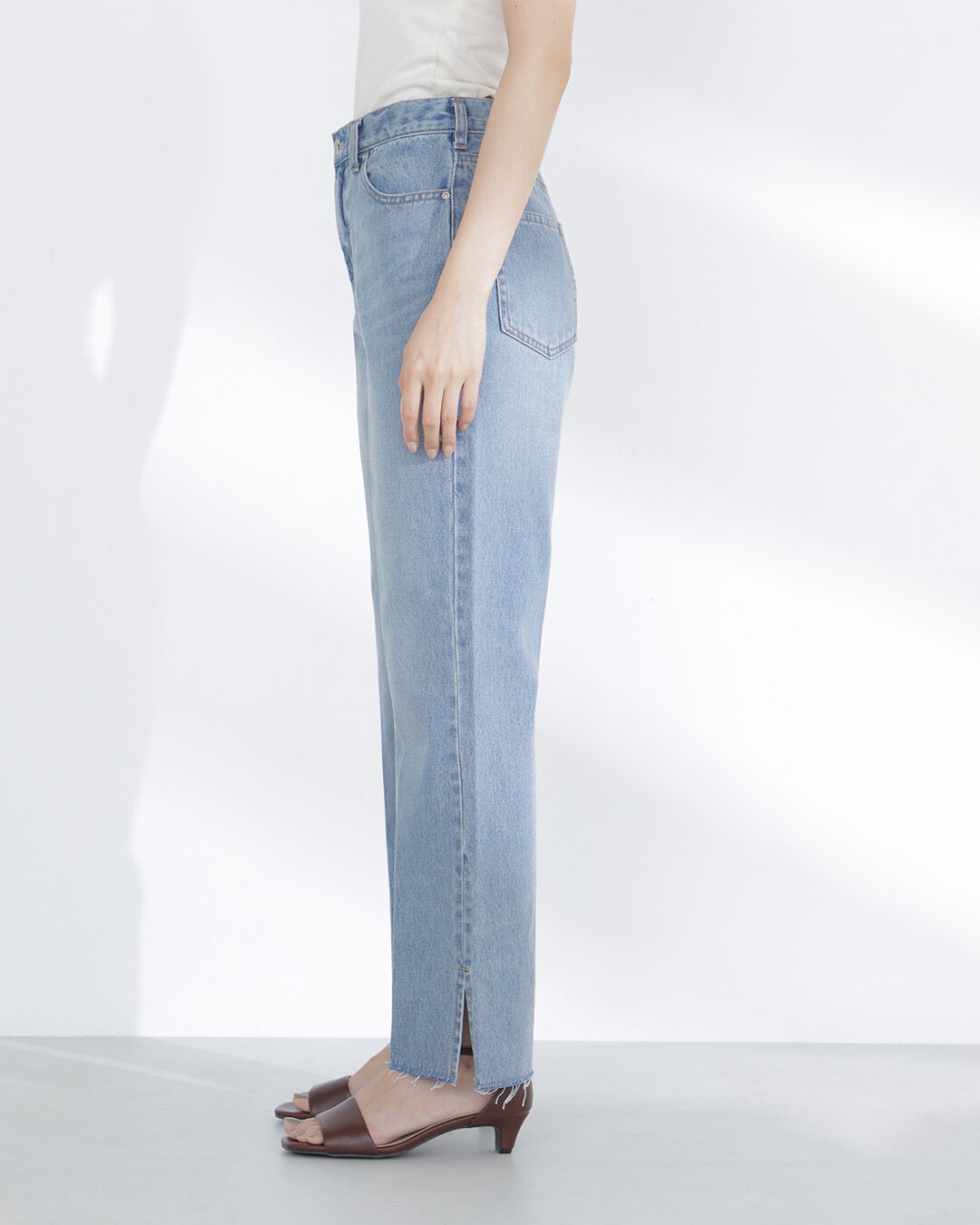  「サイドスリットストレートデニムパンツ」|その他|