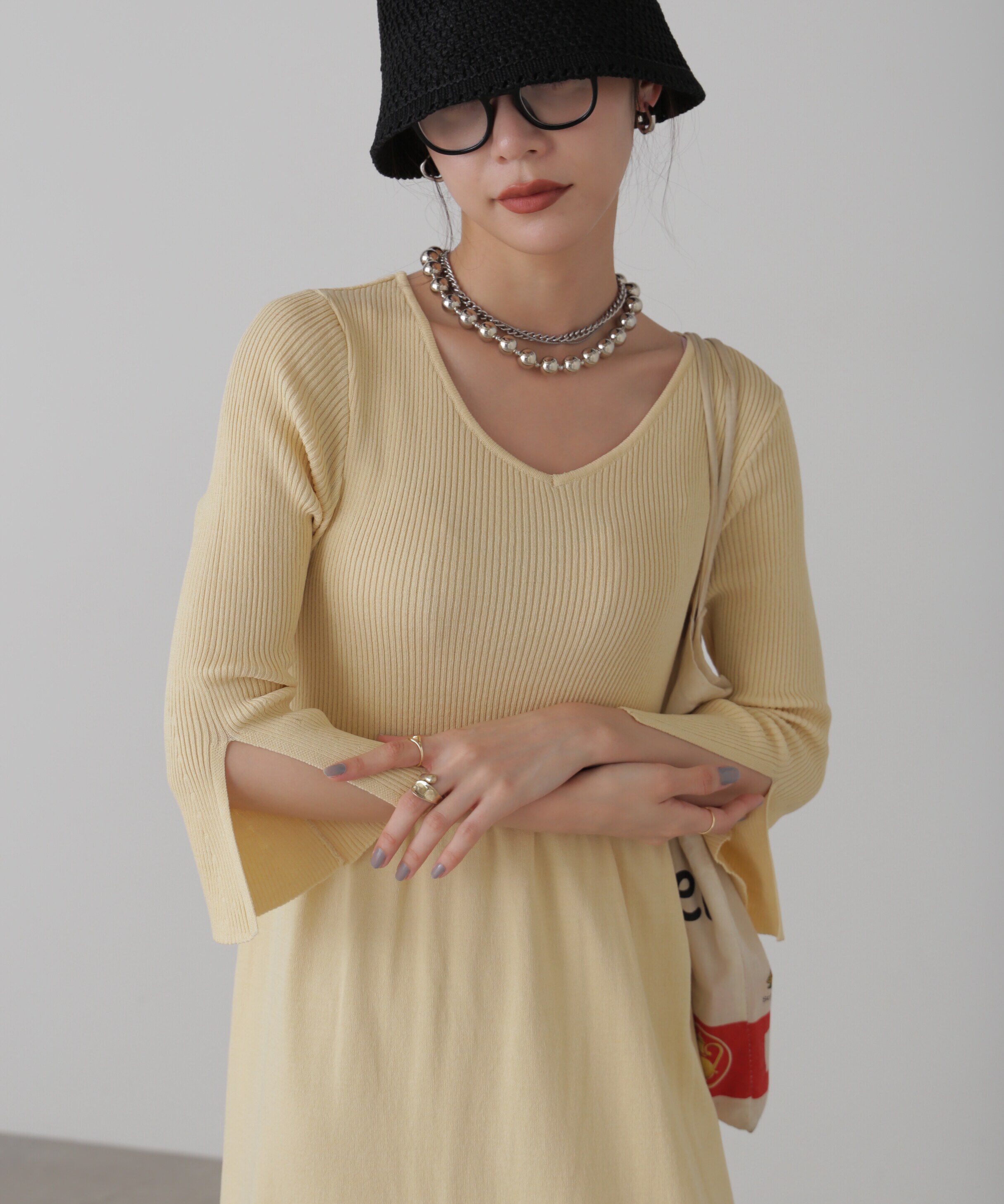  「フレアスリーブVネックリブニットワンピース」|ワンピース|