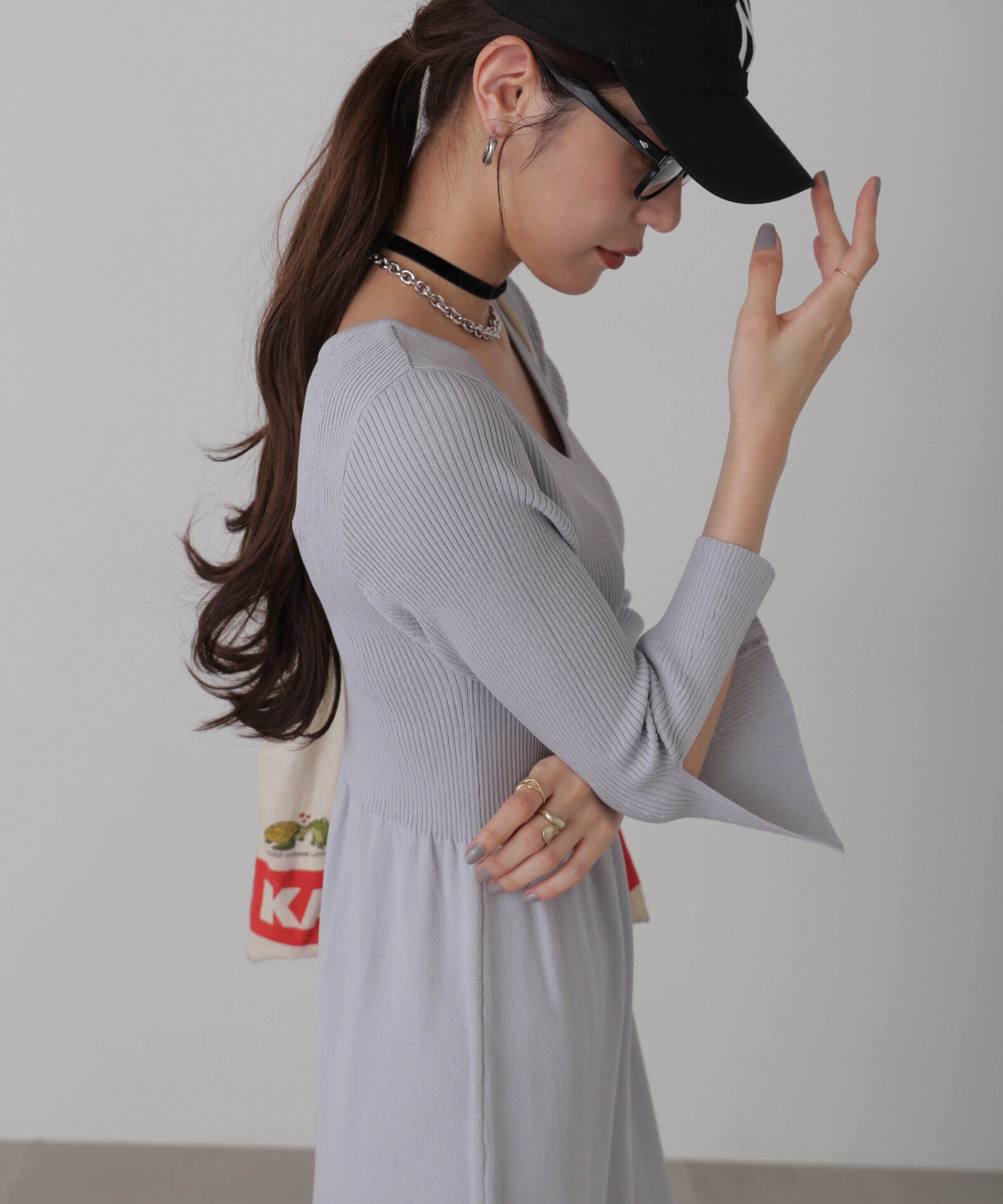  「フレアスリーブVネックリブニットワンピース」|ワンピース|