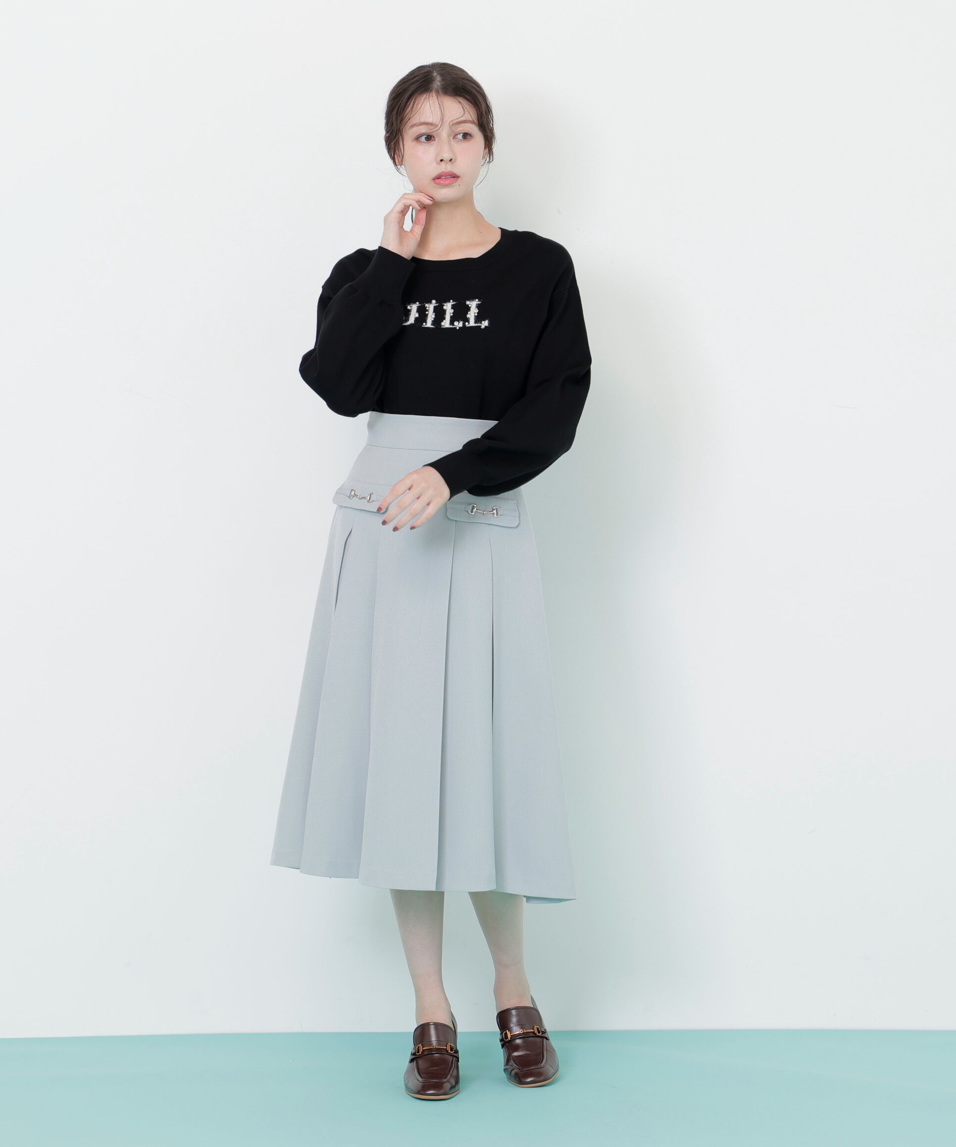  「ファンシーヤーンビジューロゴニット」|ニット・セーター|