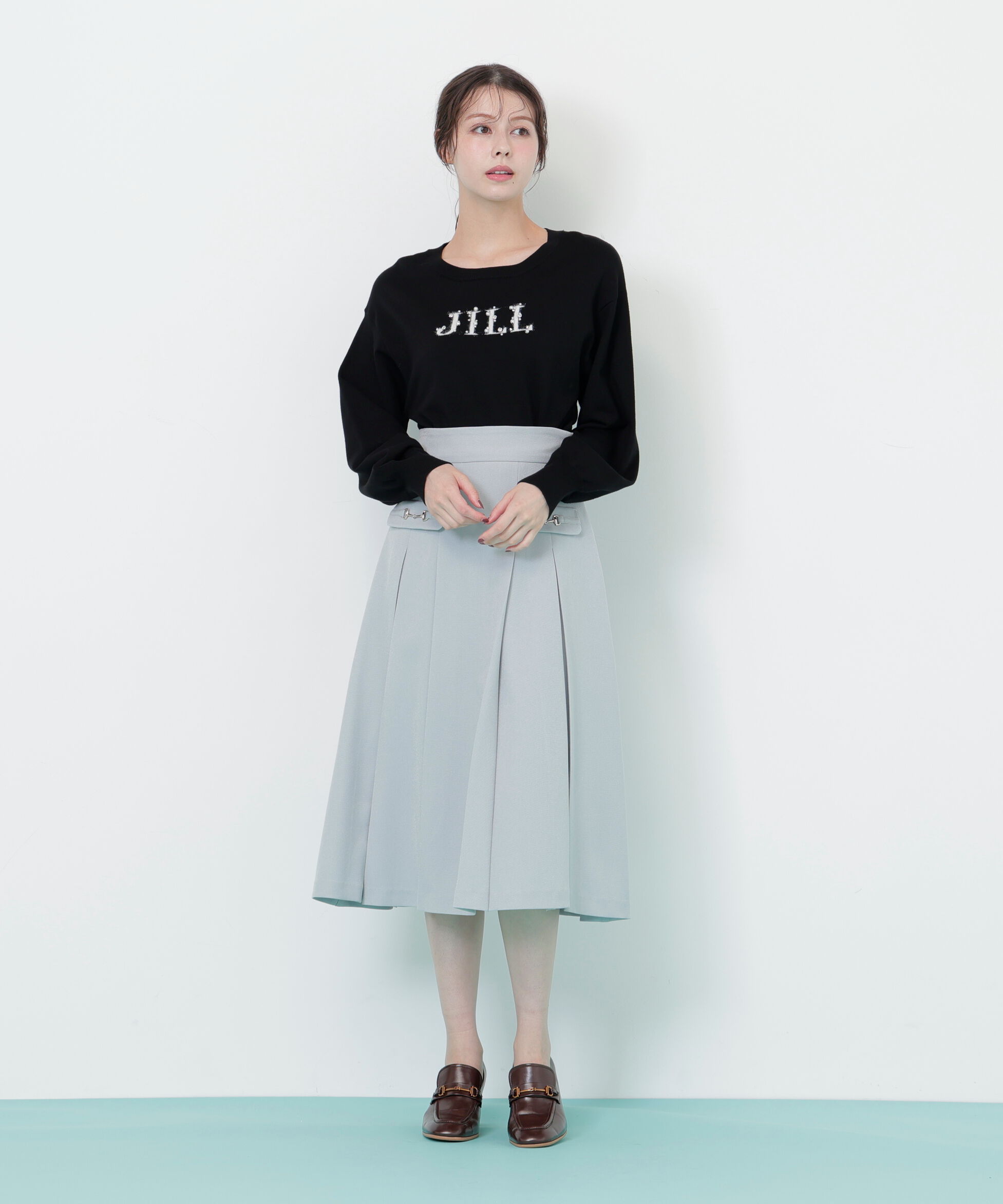  「ファンシーヤーンビジューロゴニット」|ニット・セーター|