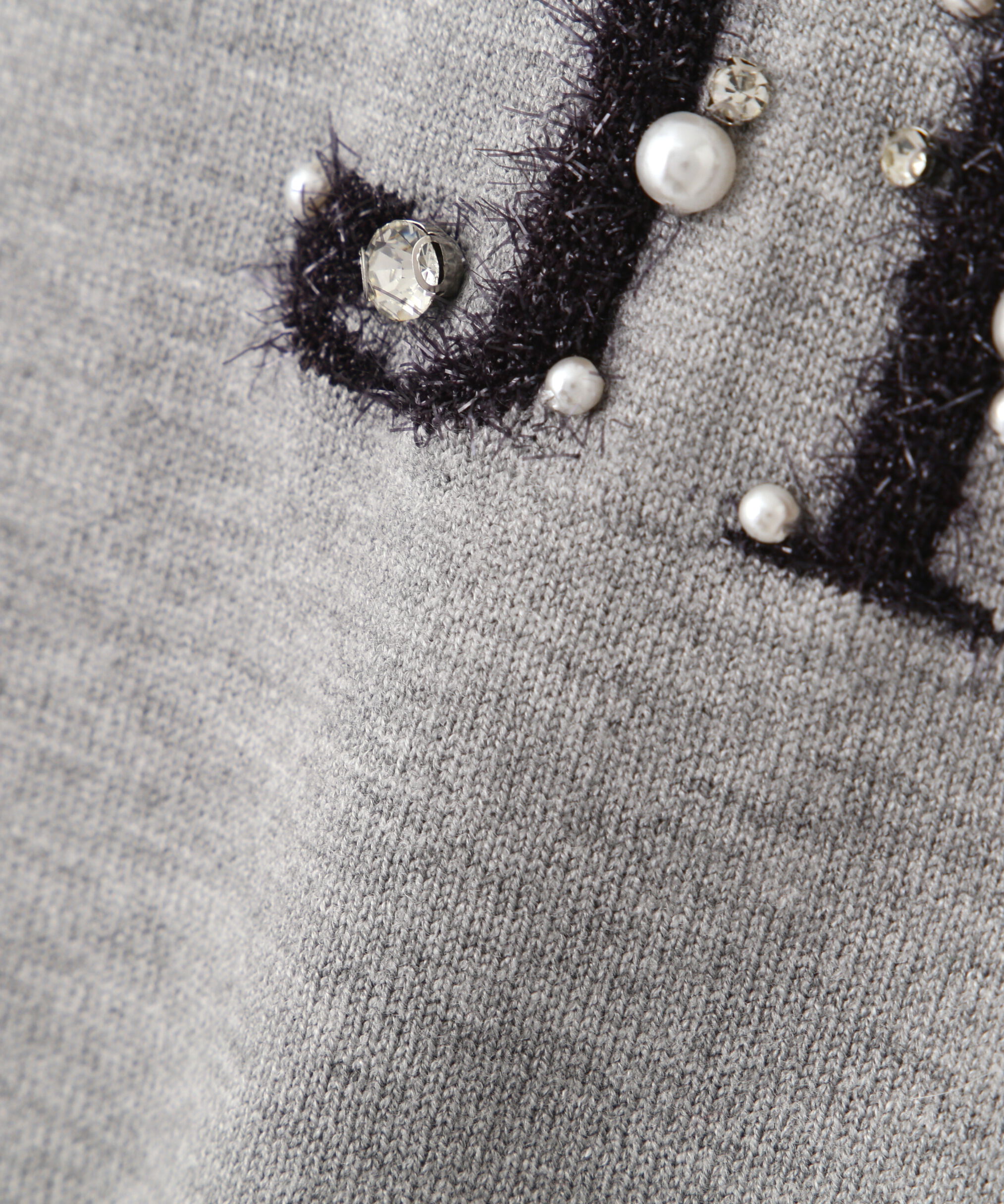  「ファンシーヤーンビジューロゴニット」|ニット・セーター|