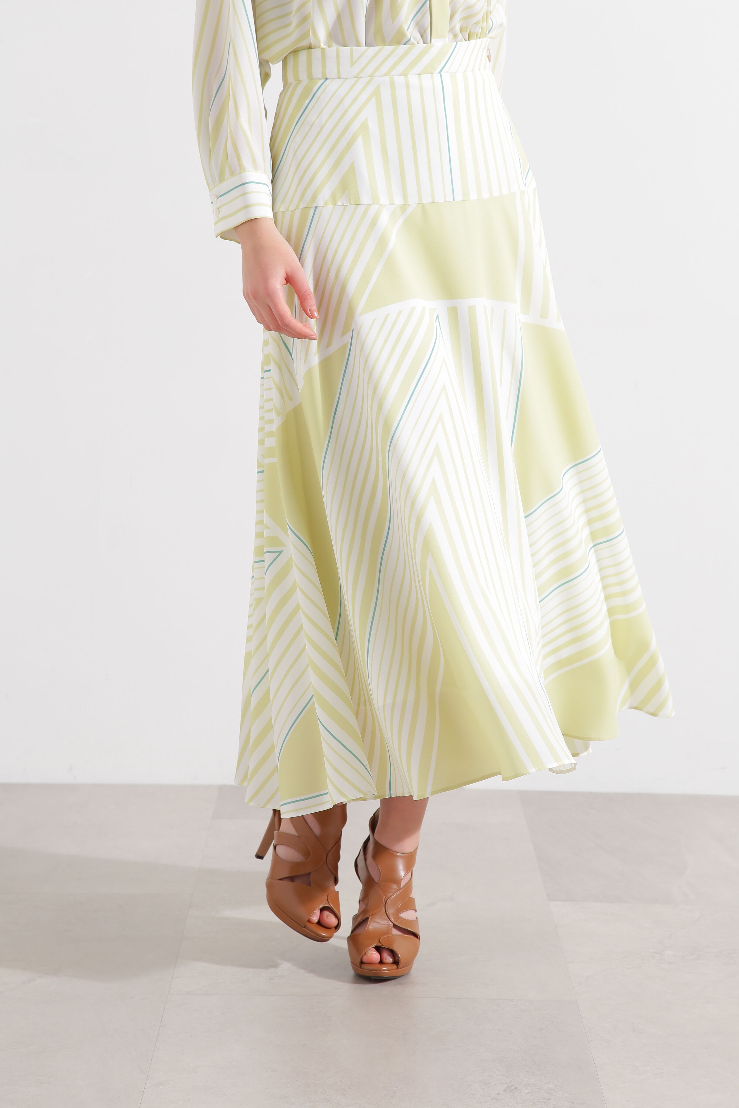  「◆トライアングルボーダープリントスカート」|スカート|