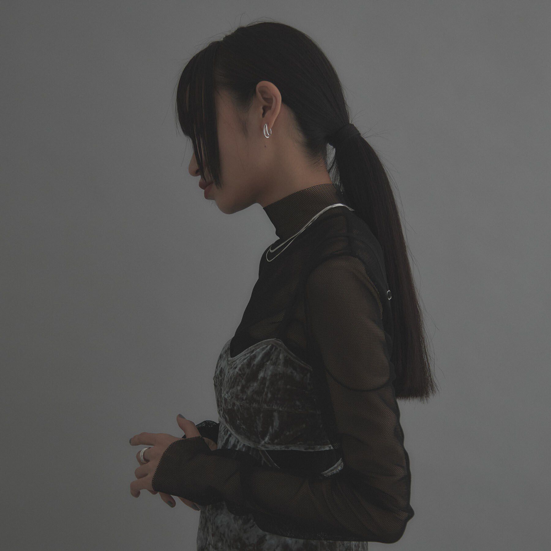 COCOSHNIK ONKITSCH「シルバー ハギーイヤリング ダブルフープ」|イヤリング|