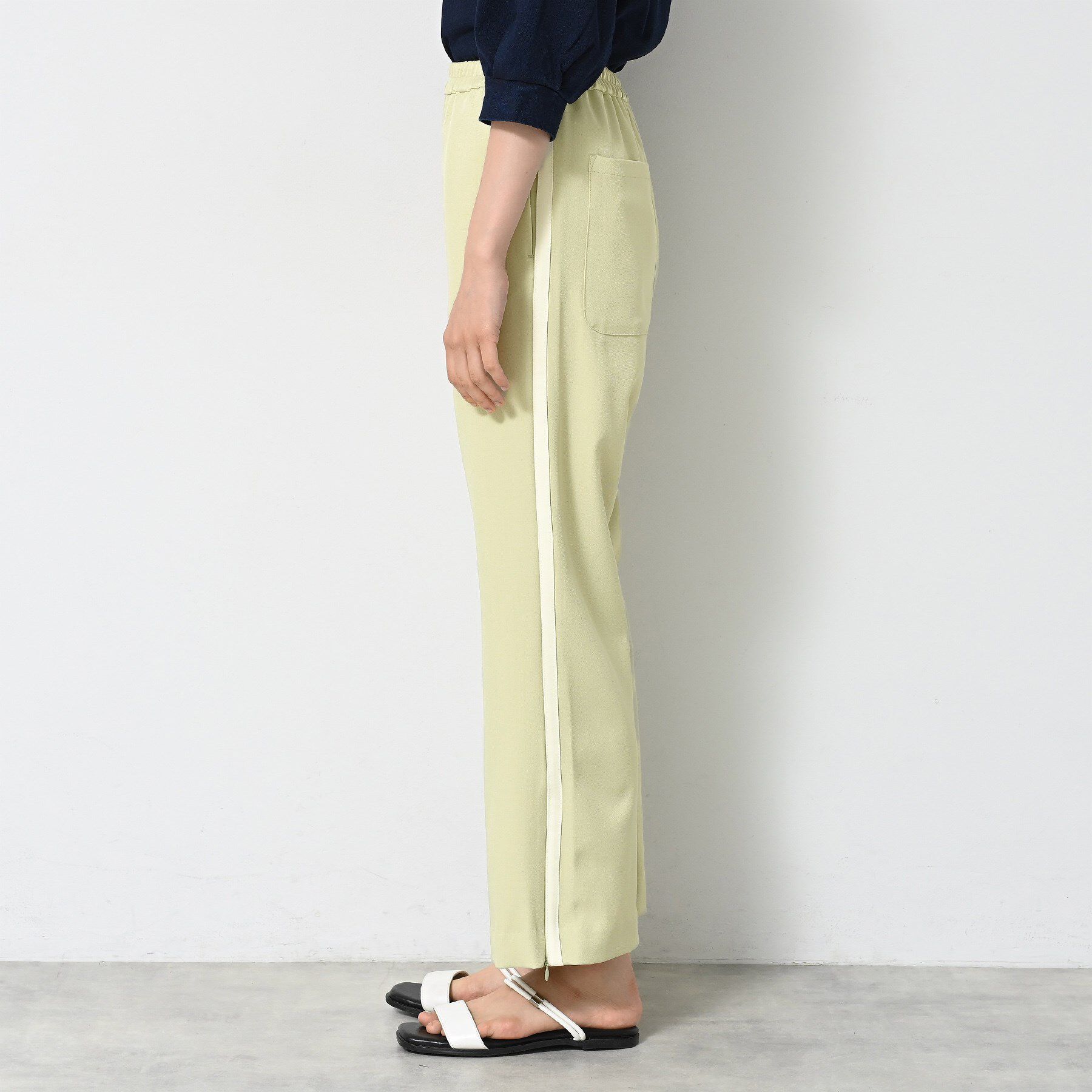 Dessin「【接触冷感・洗える】フレアラインパンツ（サイドファスナ―付き）」|その他|