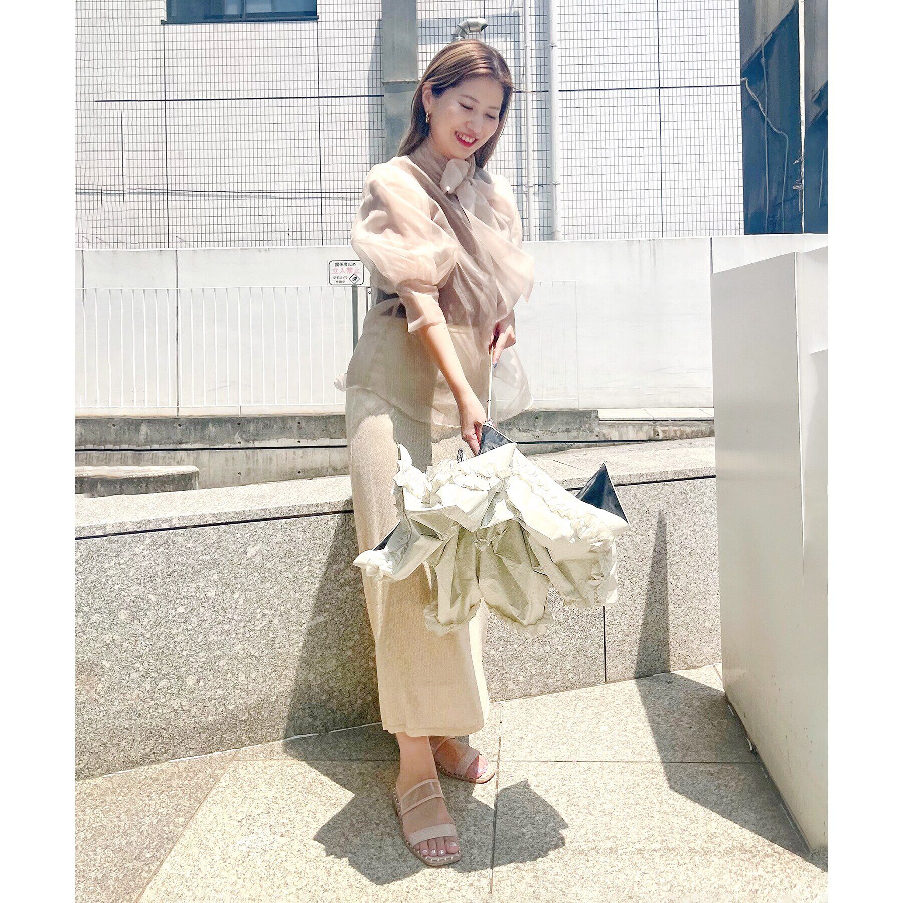 Ober Tashe「pink trick/ピンクトリック　遮光率100％！ギャザーフリル折りたたみ日傘（晴雨兼用）」|傘|