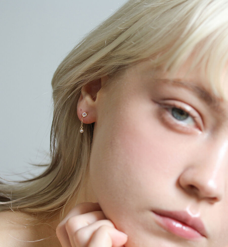  「ロイヤルブルームーンストーン / パール ピアス | K10YG」|ピアス|