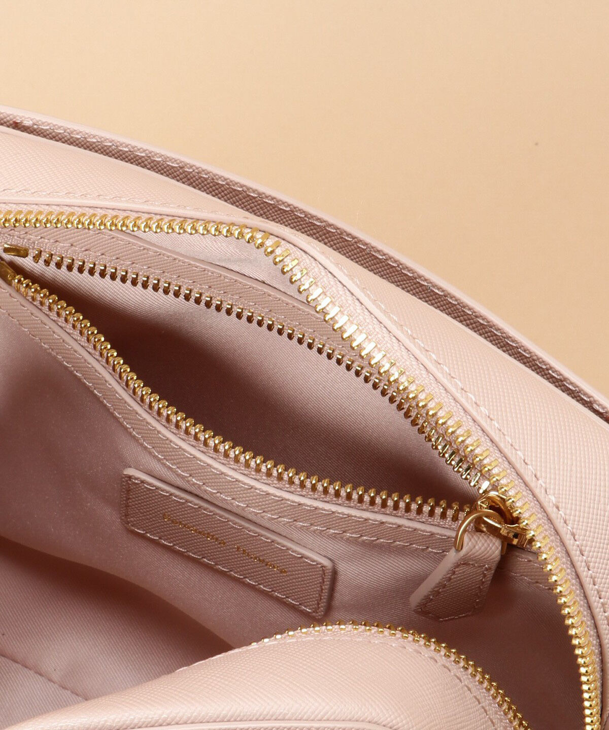 Samantha Thavasa「Pomme d'espoir ポムディスポワール ワンカラーショルダーバッグ」|ショルダー・メッセンジャー|