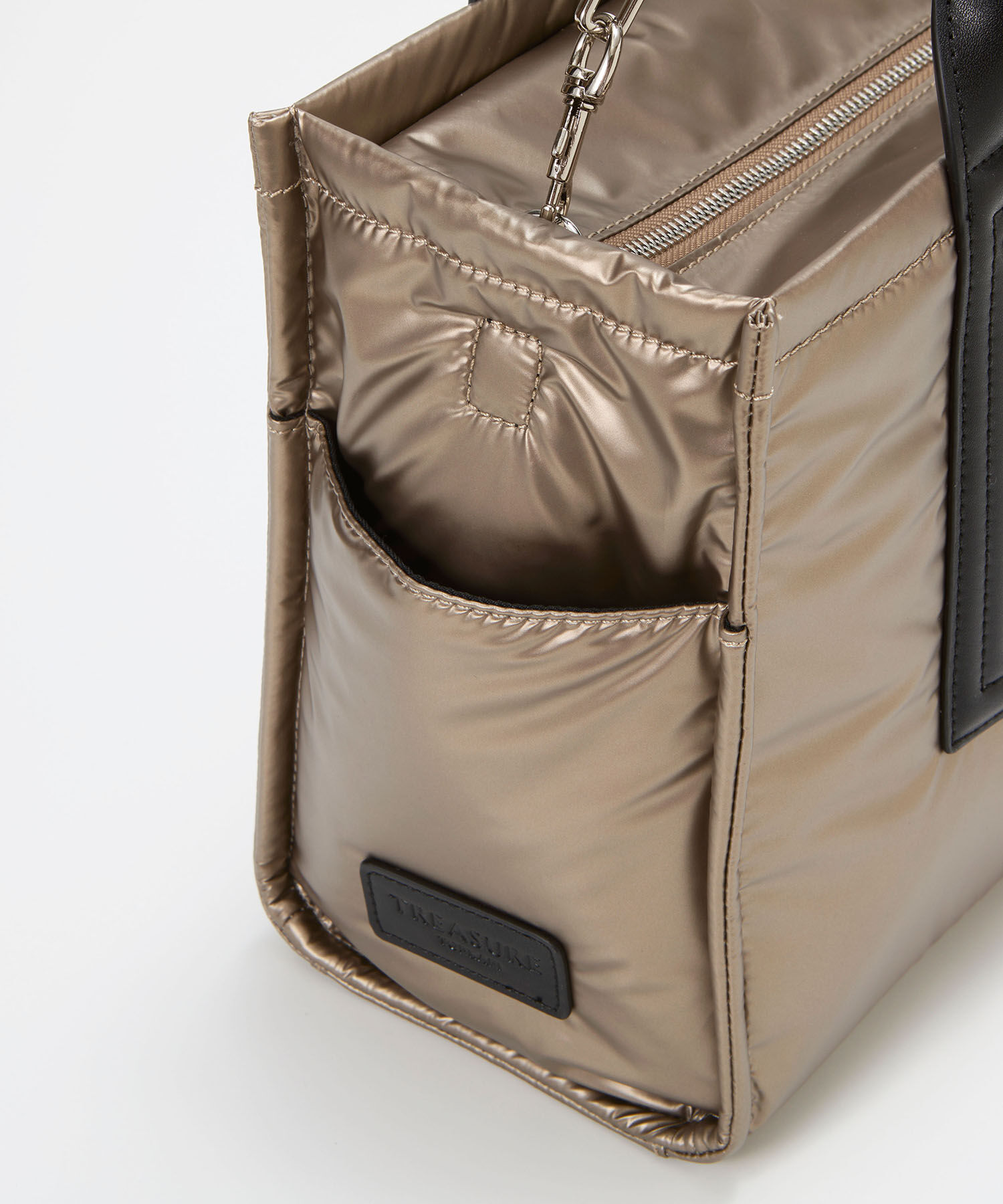 TOPKAPI TREASURE「【TREASURE TOPKAPI】メタリック パデット ショルダー付 トートバッグ」|トートバッグ|