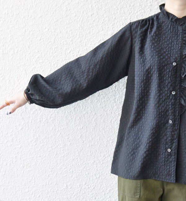 SHIPS any「SHIPS any:〈洗濯機可能〉フリルカラー スタンド & オープン シャツ ブラウス」|シャツ・ブラウス|