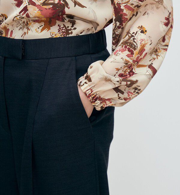 TOMORROWLAND collection「ポリエステルウールモクロディ センタープレスワイドパンツ」|スラックス|