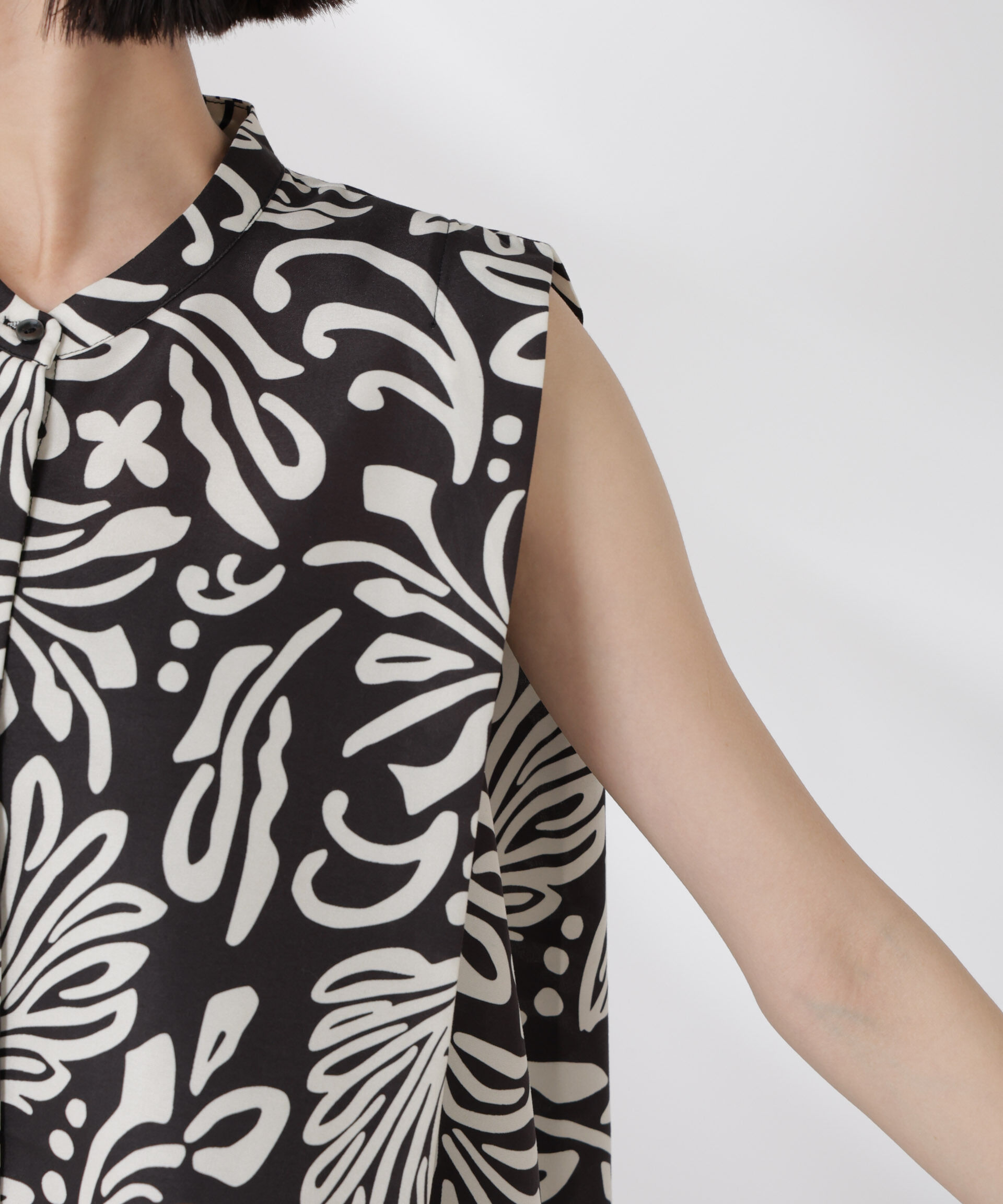 nano･universe「ボタニカルプリントノースリーブフレアブラウス(セットアップ可)」|シャツ・ブラウス|