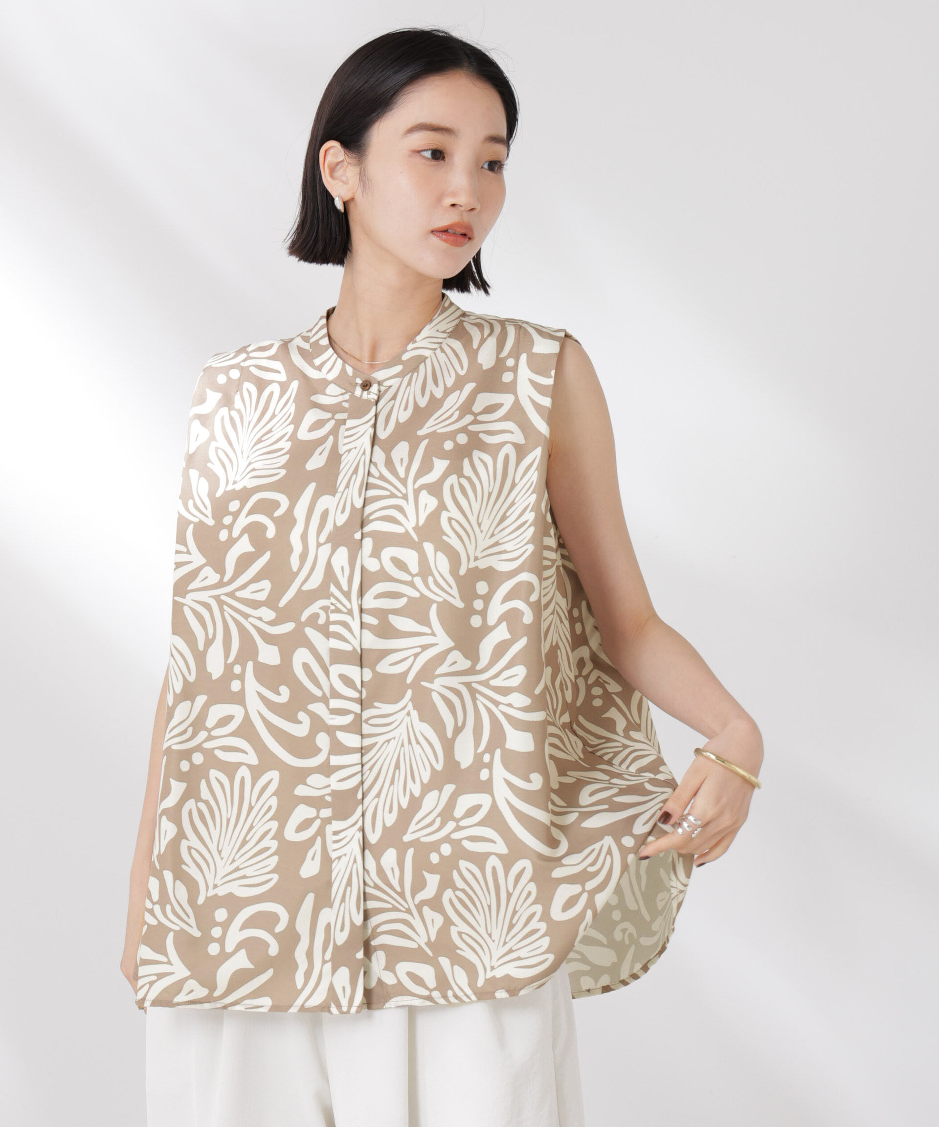 nano･universe「ボタニカルプリントノースリーブフレアブラウス(セットアップ可)」|シャツ・ブラウス|