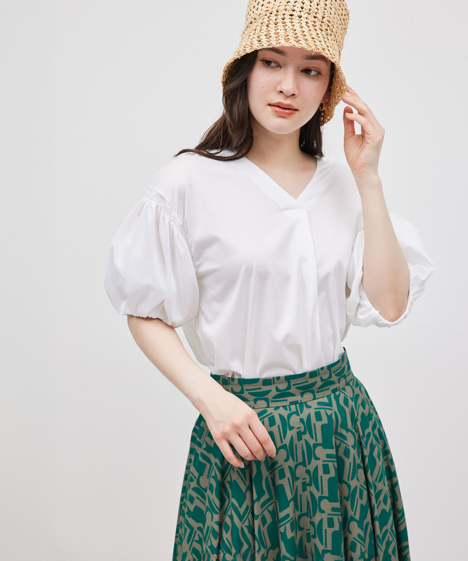 ROPE「【洗える】クリア天竺Vネック5分袖カットソー」|Tシャツ・カットソー|