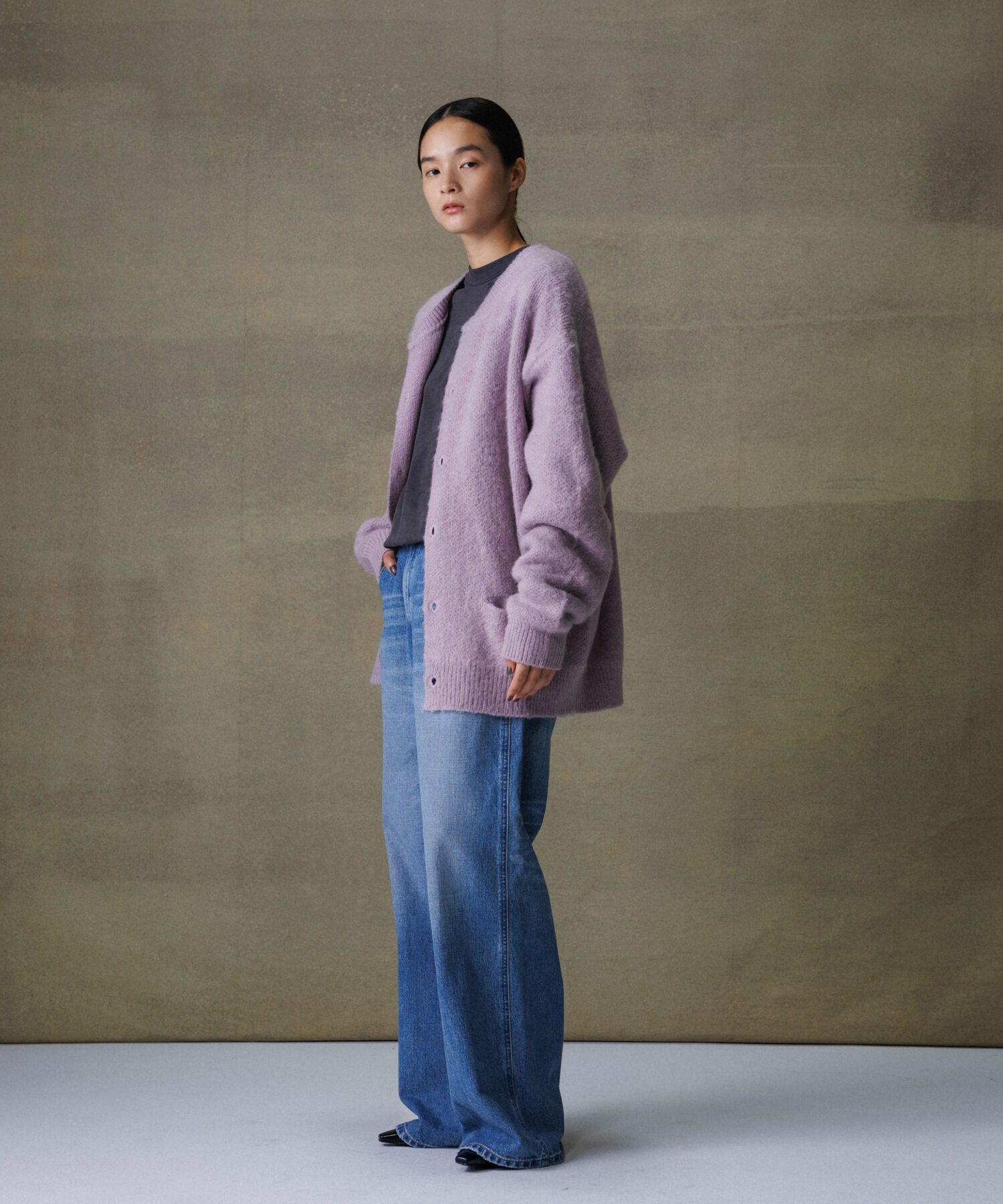 ADAM ET ROPE'「【定番】モヘアミックス オーバーサイズ クルーネックカーディガン / ユニセックス」|カーディガン|