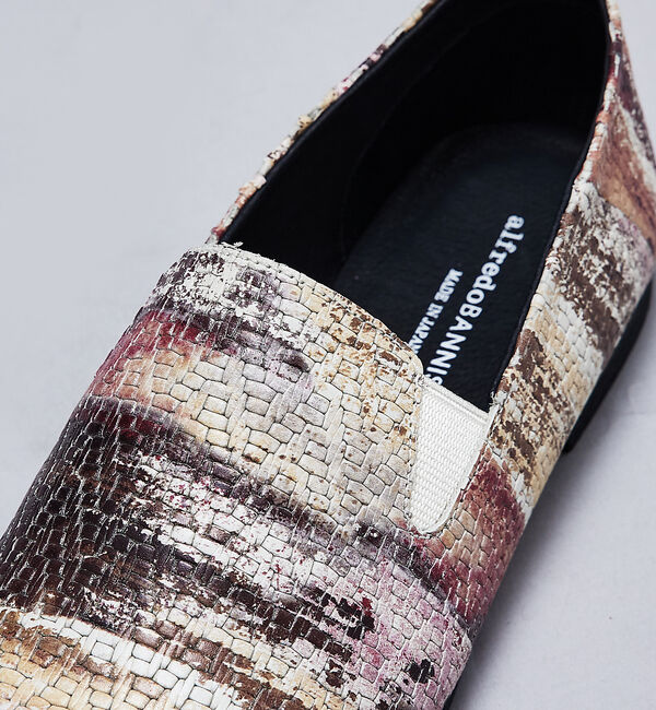 alfredoBANNISTER「【ソフトレザー】アンティーク調 カウンターレス ゴアスリッポン」|ローファー|