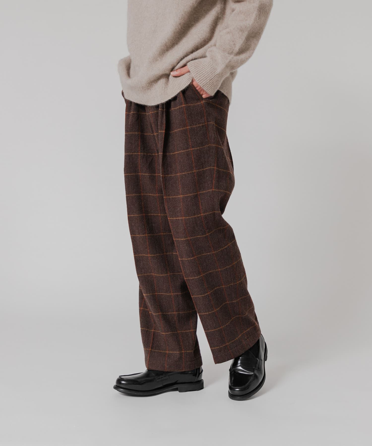 URBAN RESEARCH「new basic　DRY WOOL SLACKS PANTS」|その他|