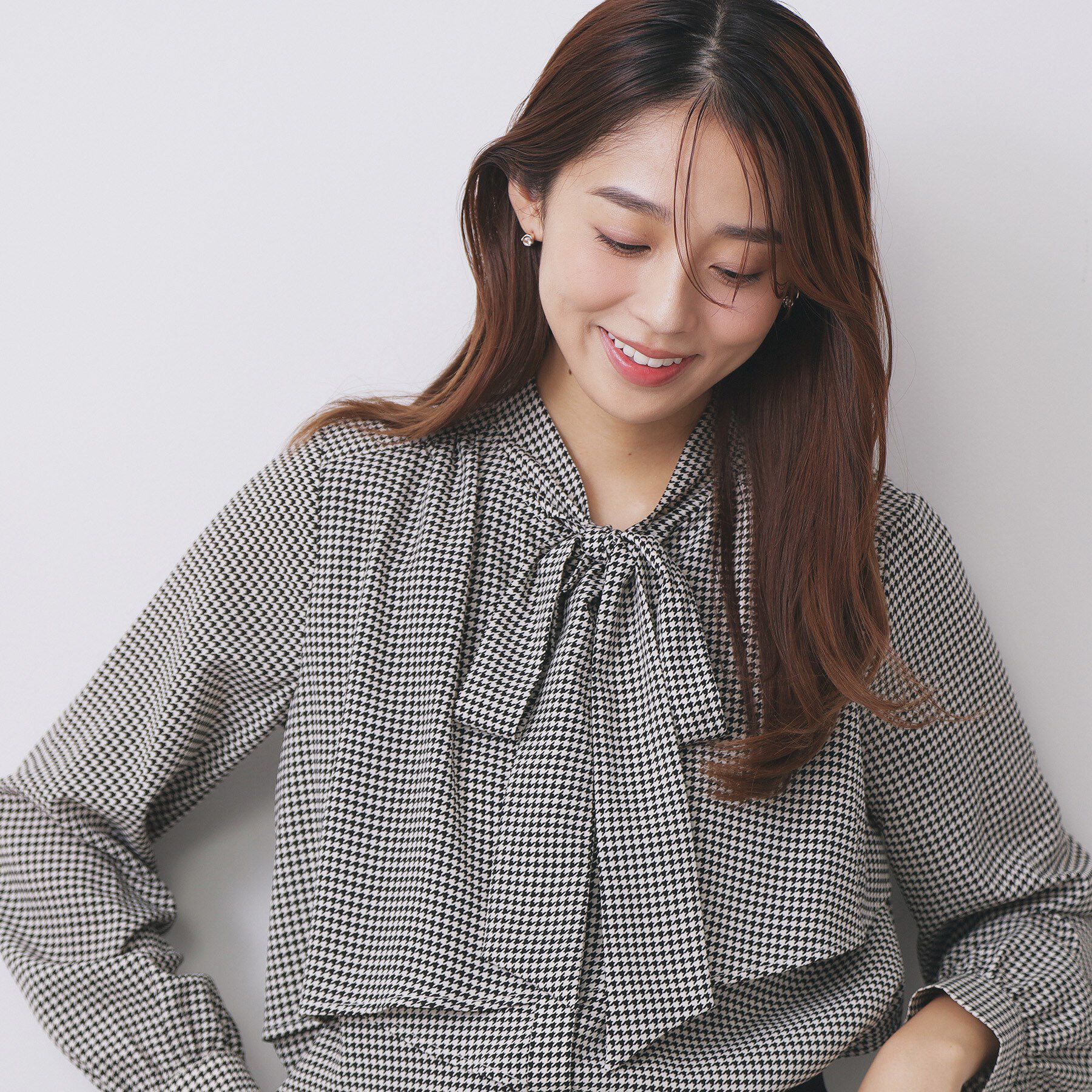 index「アシンメトリーレイヤードボウタイブラウス【洗濯機OK/イージーアイロン/防シワ】《XS～3L》」|シャツ・ブラウス|ブラック(219)