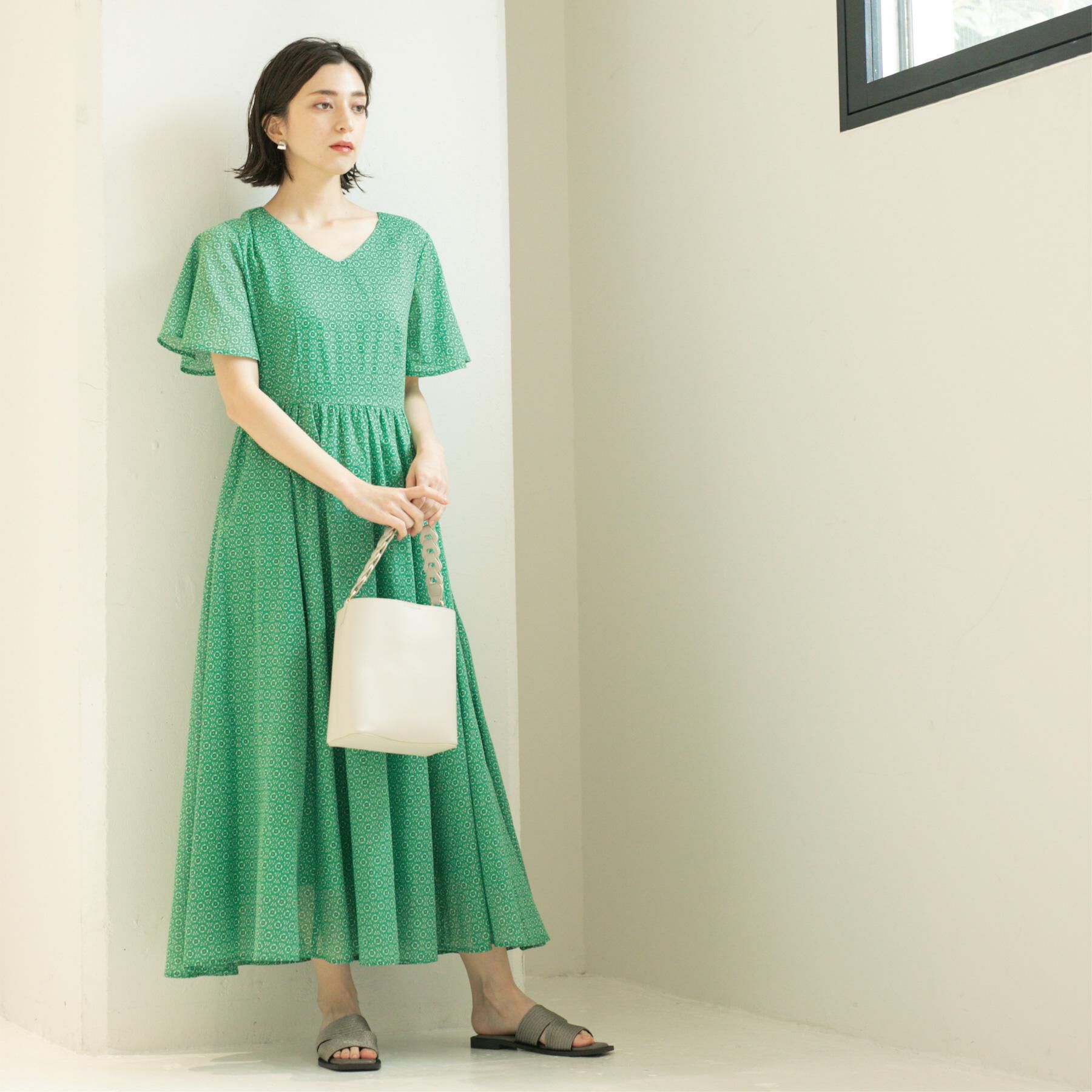 OPAQUE.CLIP「Vネックフィット＆フレアドレス/オーガニックコットン混【洗濯機洗い可】」|ワンピース|