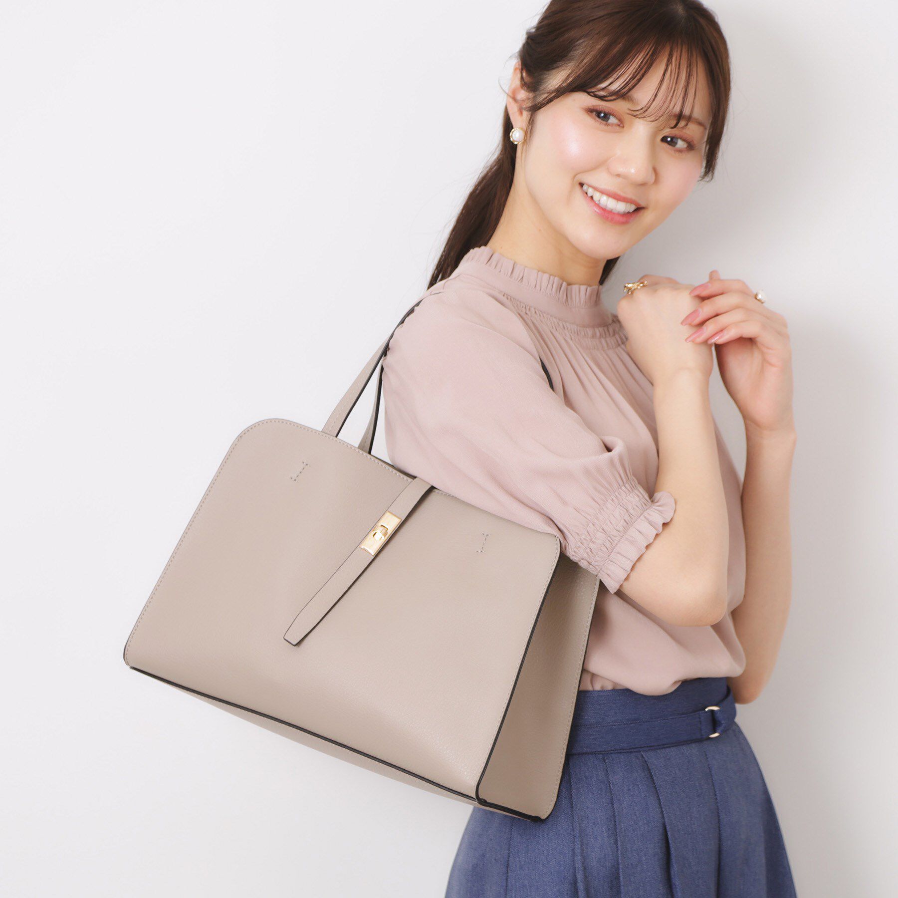 Couture broach「ゴールドパーツ2WAYバッグ」|ショルダー・メッセンジャー|