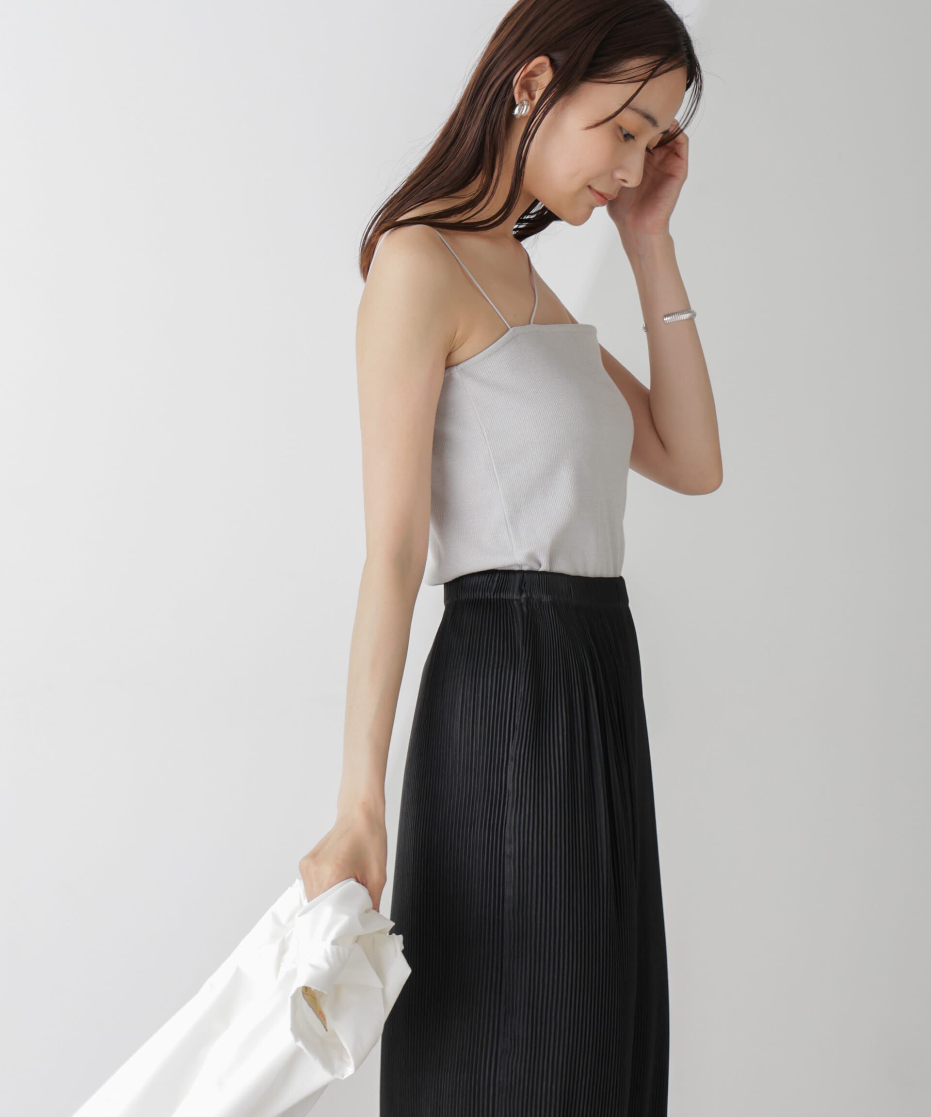 nano･universe「ラメテレコカップ付きアシメストラップキャミソール」|Tシャツ・カットソー|