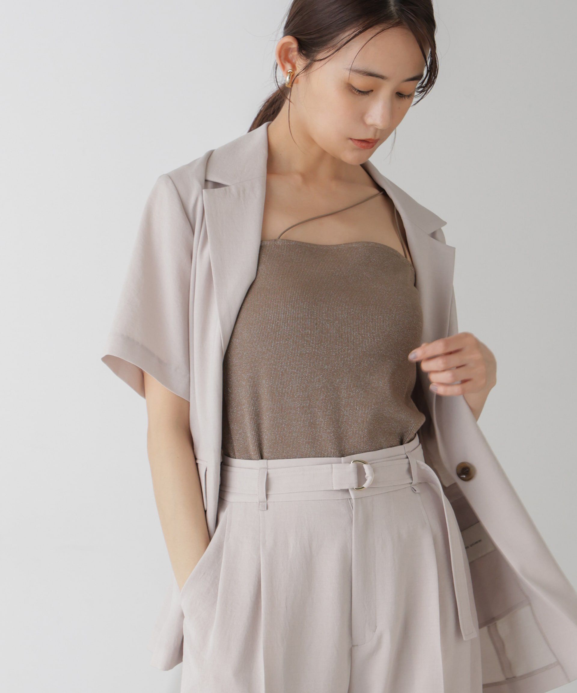 nano･universe「ラメテレコカップ付きアシメストラップキャミソール」|Tシャツ・カットソー|モカ3