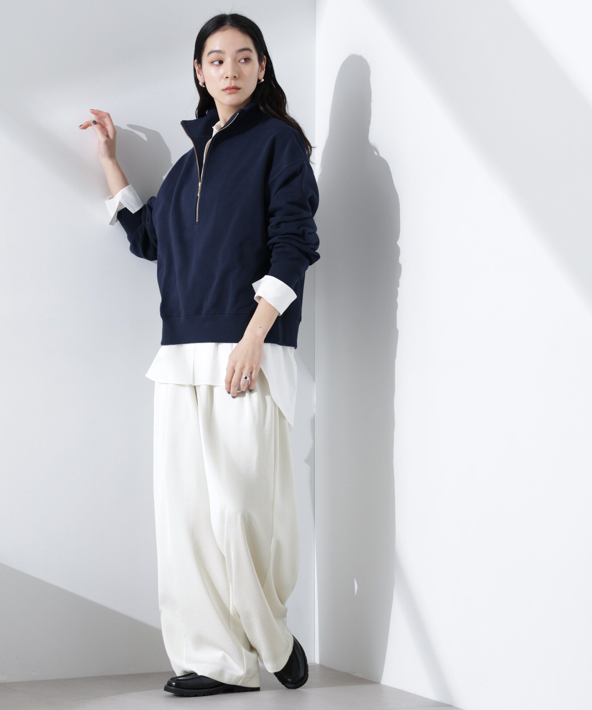 nano･universe「ダルサテンカーブタックパンツ」|チノ|