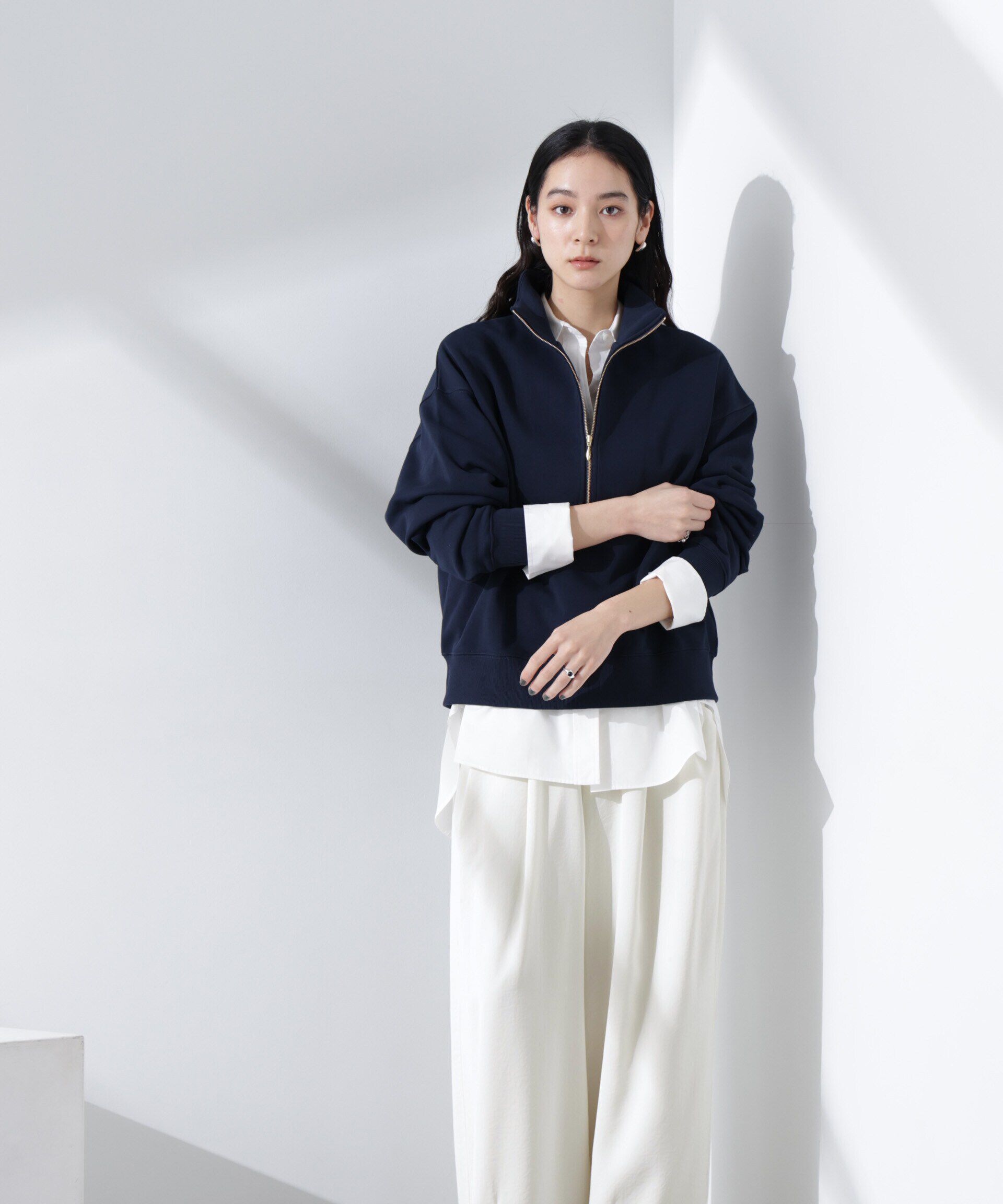 nano･universe「ダルサテンカーブタックパンツ」|チノ|