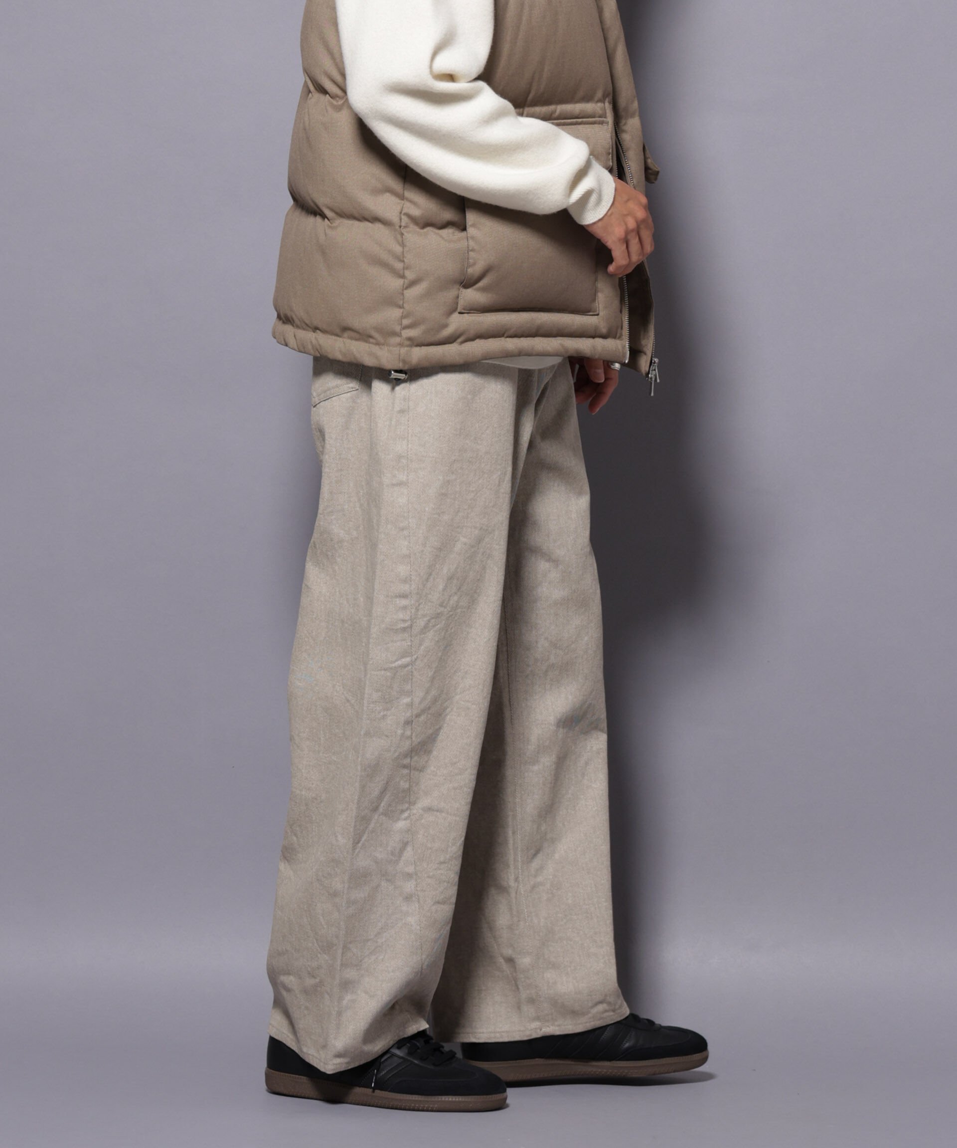 nano･universe「ピグメント 3Dパンツ」|チノ|ベージュ