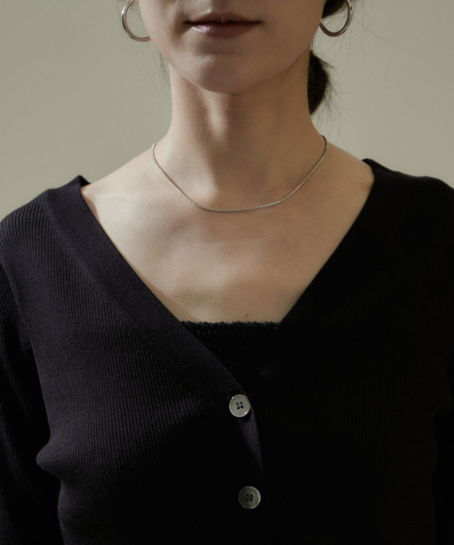 SALON adam et rope'「ウォッシャブルシルククロップドVネックカーディガン」|カーディガン|